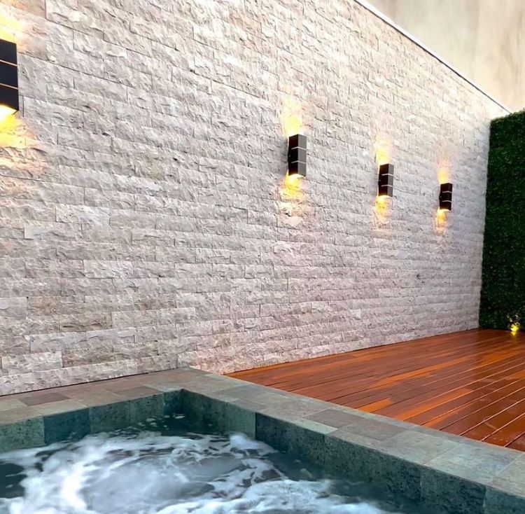 Travertino Rock face 