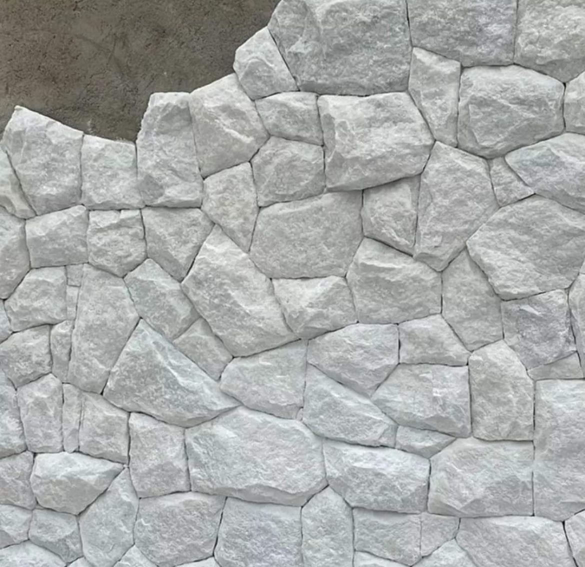 Pedra Moledo Branca Premium