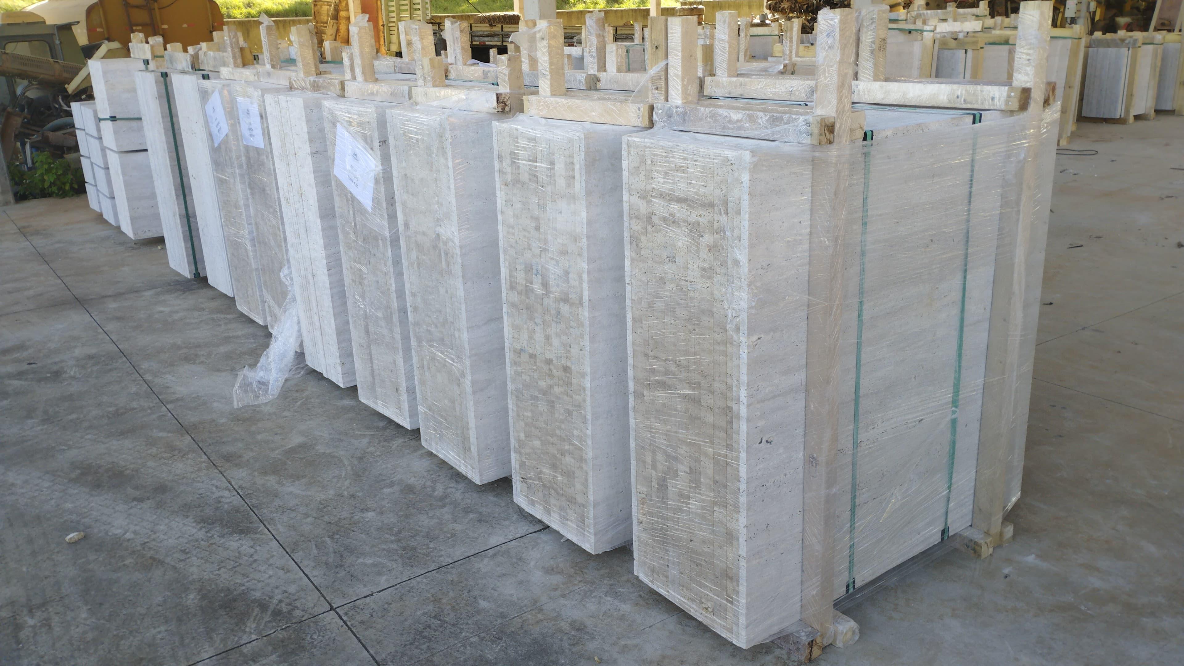 Piso Mármore Travertino Romano