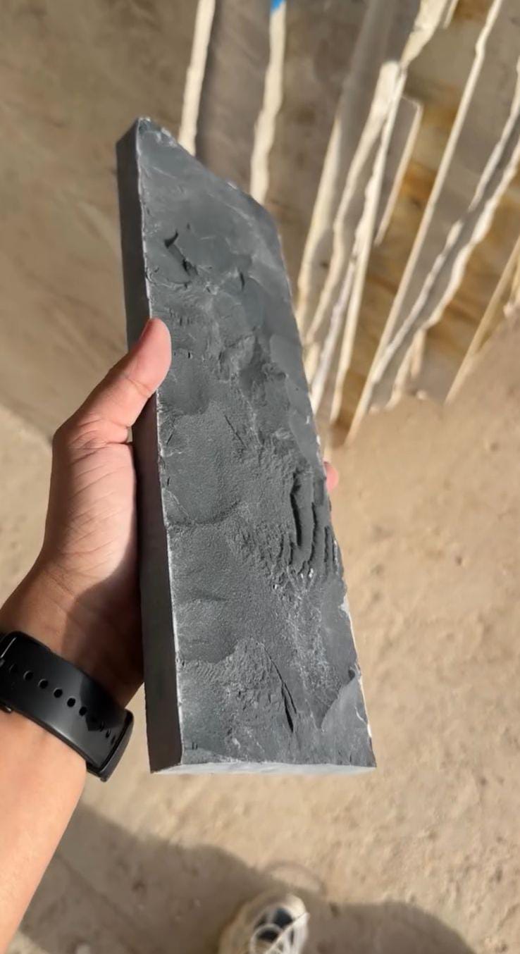 Travertino Rock face Evo Black