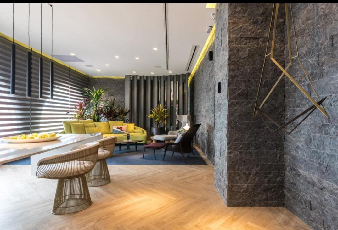 Travertino Rock face Evo Black