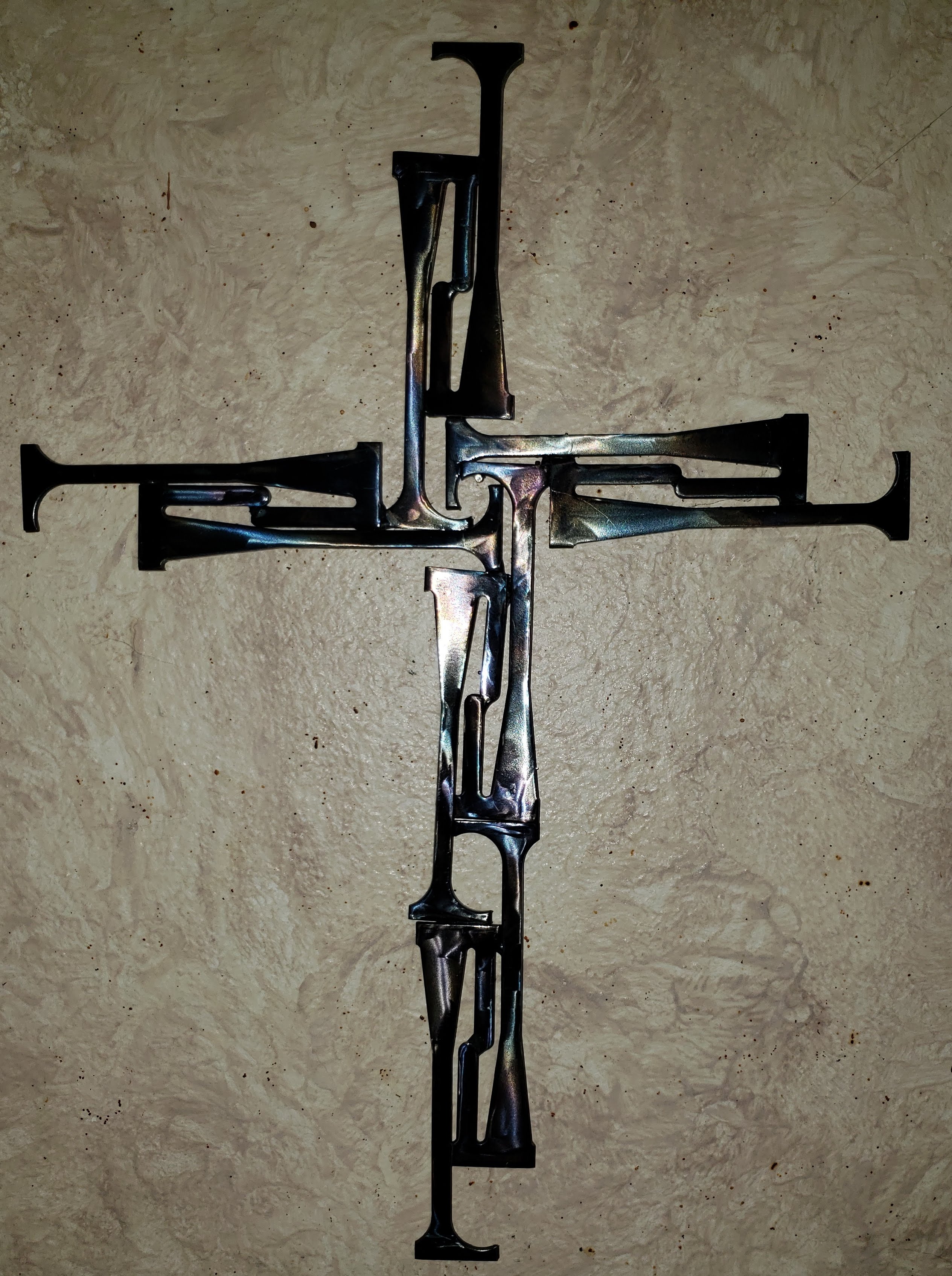 Metal Wall Cross Rose center 