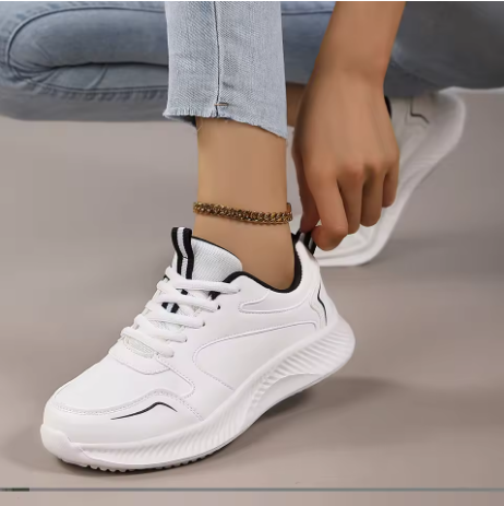 Lightweight and breathable fashion sneakers