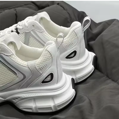 Breathable sneakers for women