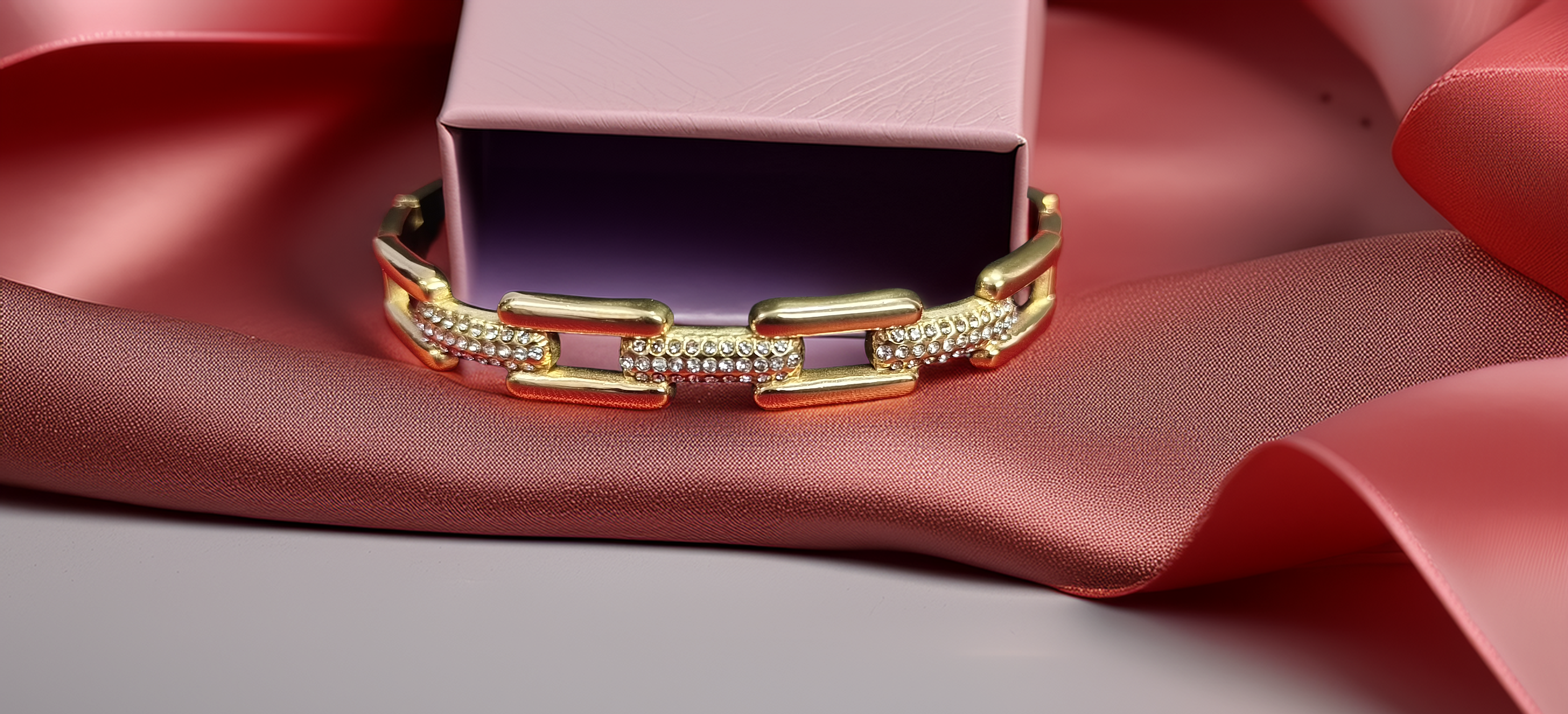 Elegant Bracelet for Women (1052)