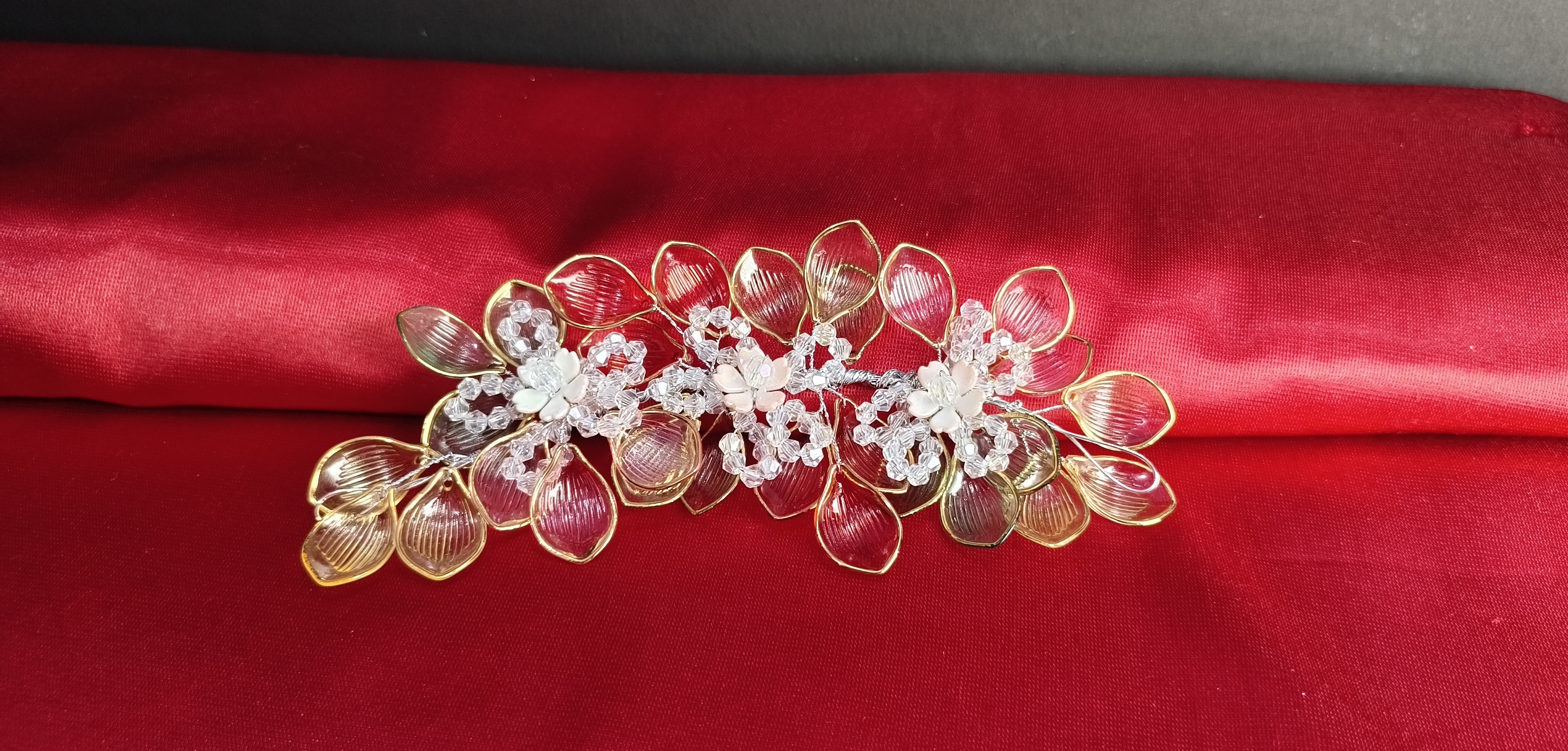 Leaf Hair Vine for Women | Bohemian Style Hair Accessory | Hair Clip for Haldi Mehendi Function 