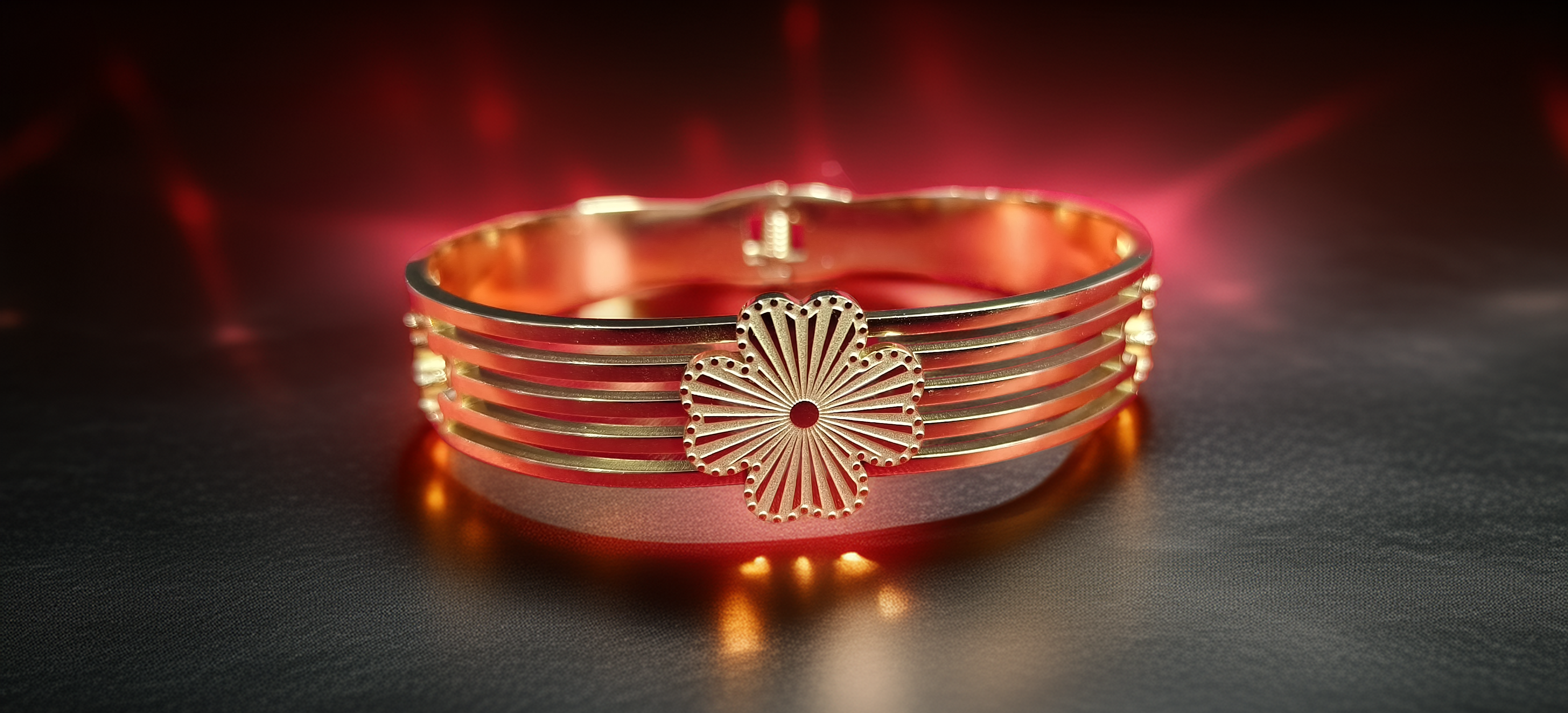 Elegant Golden Floral Bracelet (1058)