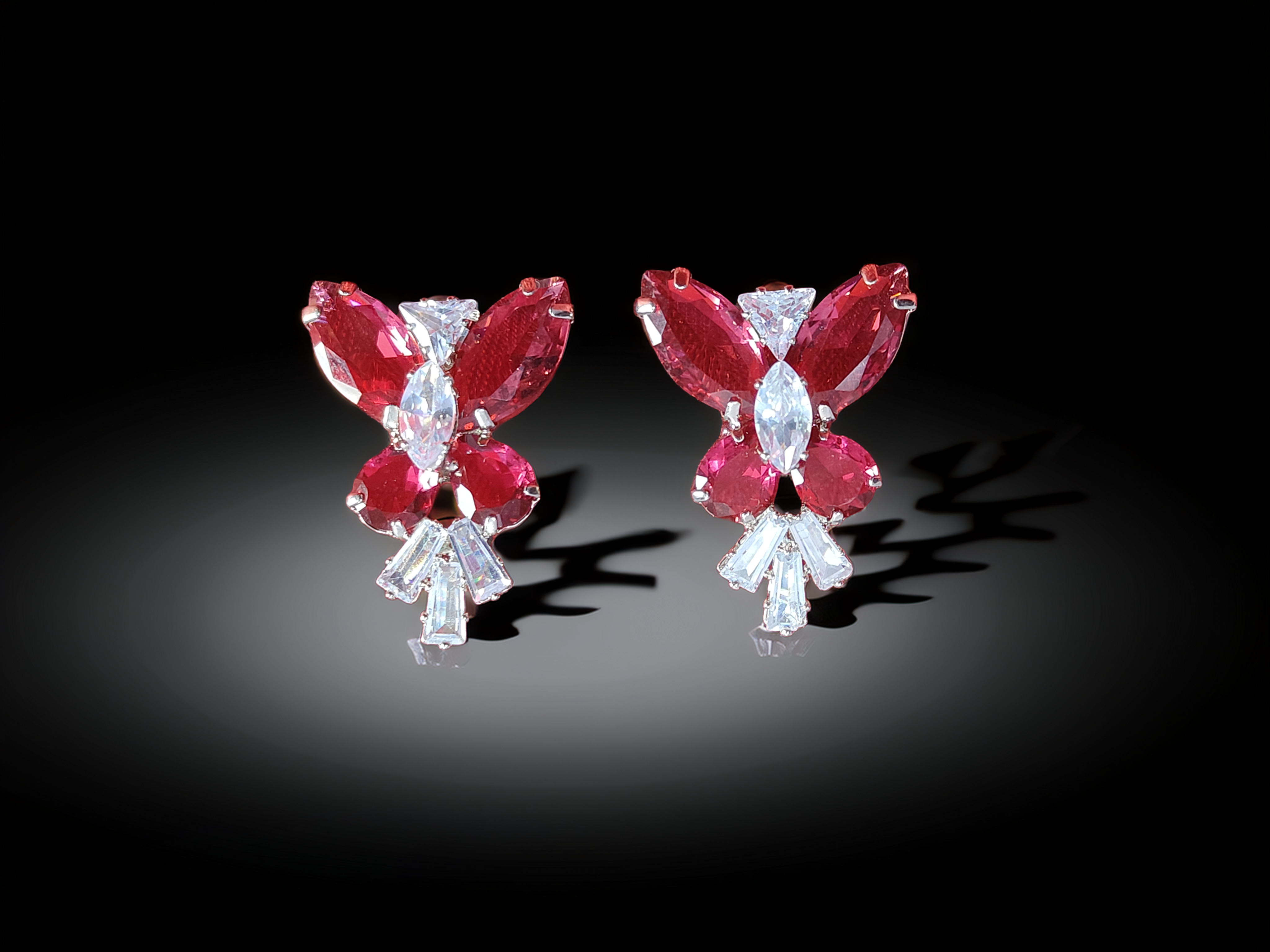 Elegant Earrings for Party Wear – Perfect Gift Ideas