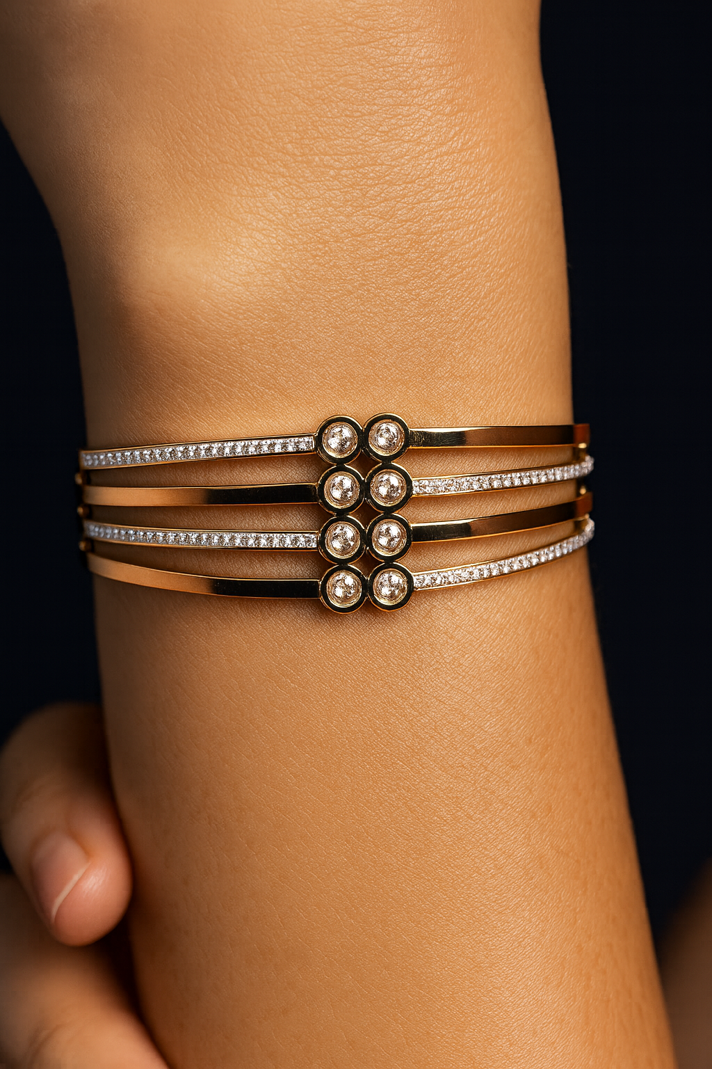 Luxurious Golden Bracelet (1054)