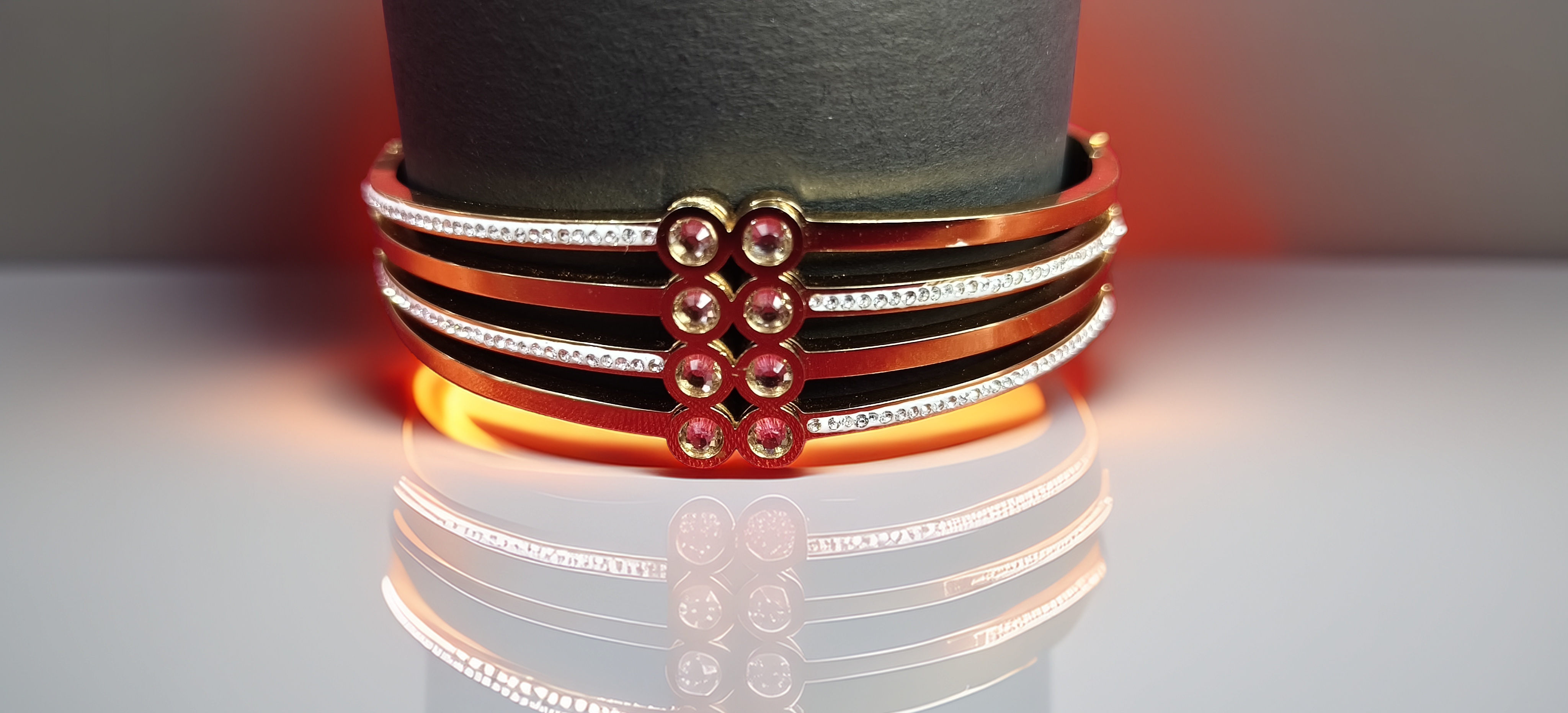 Luxurious Golden Bracelet (1054)