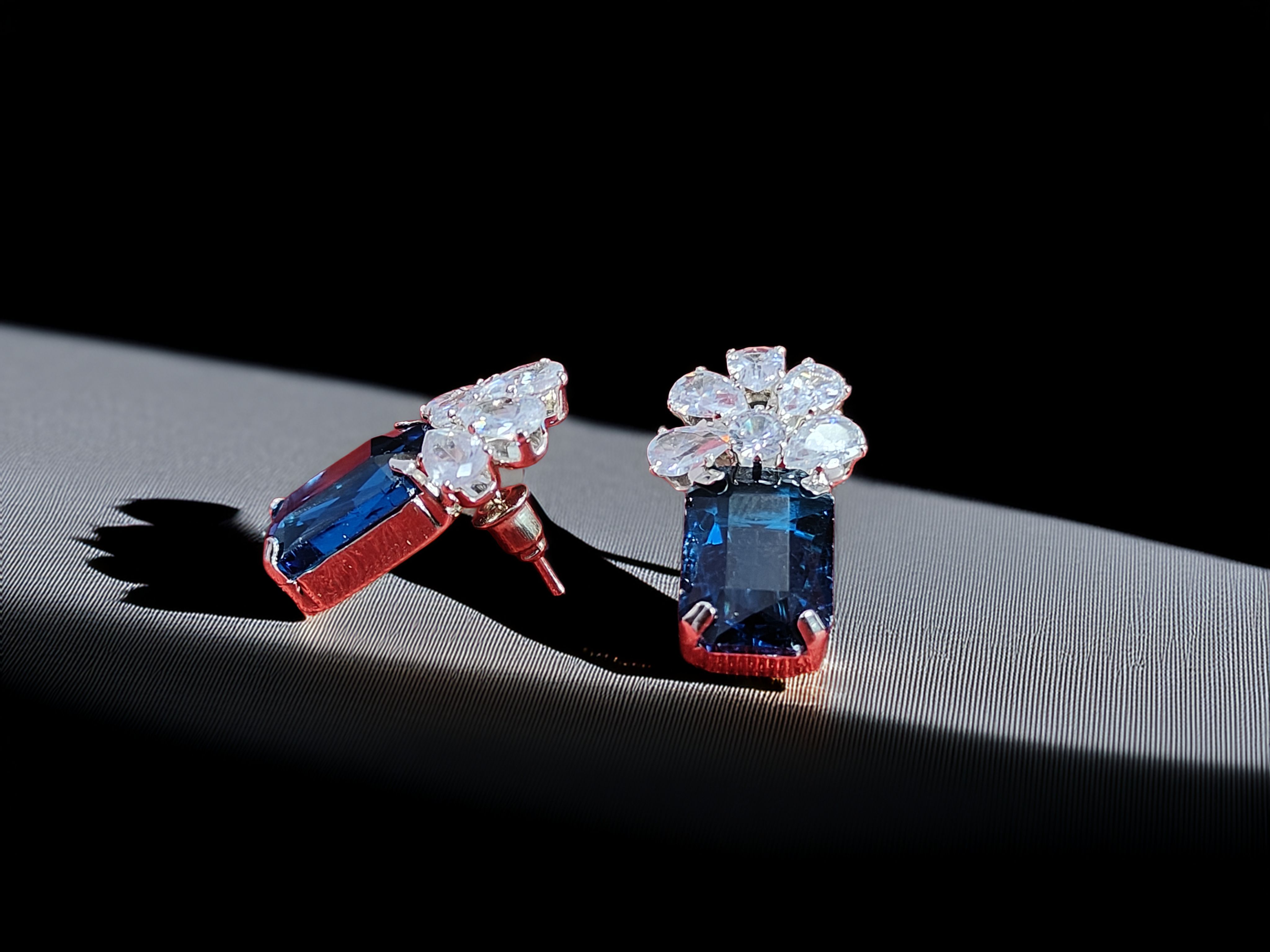 Designer Earrings – Show Off Your Sparkle