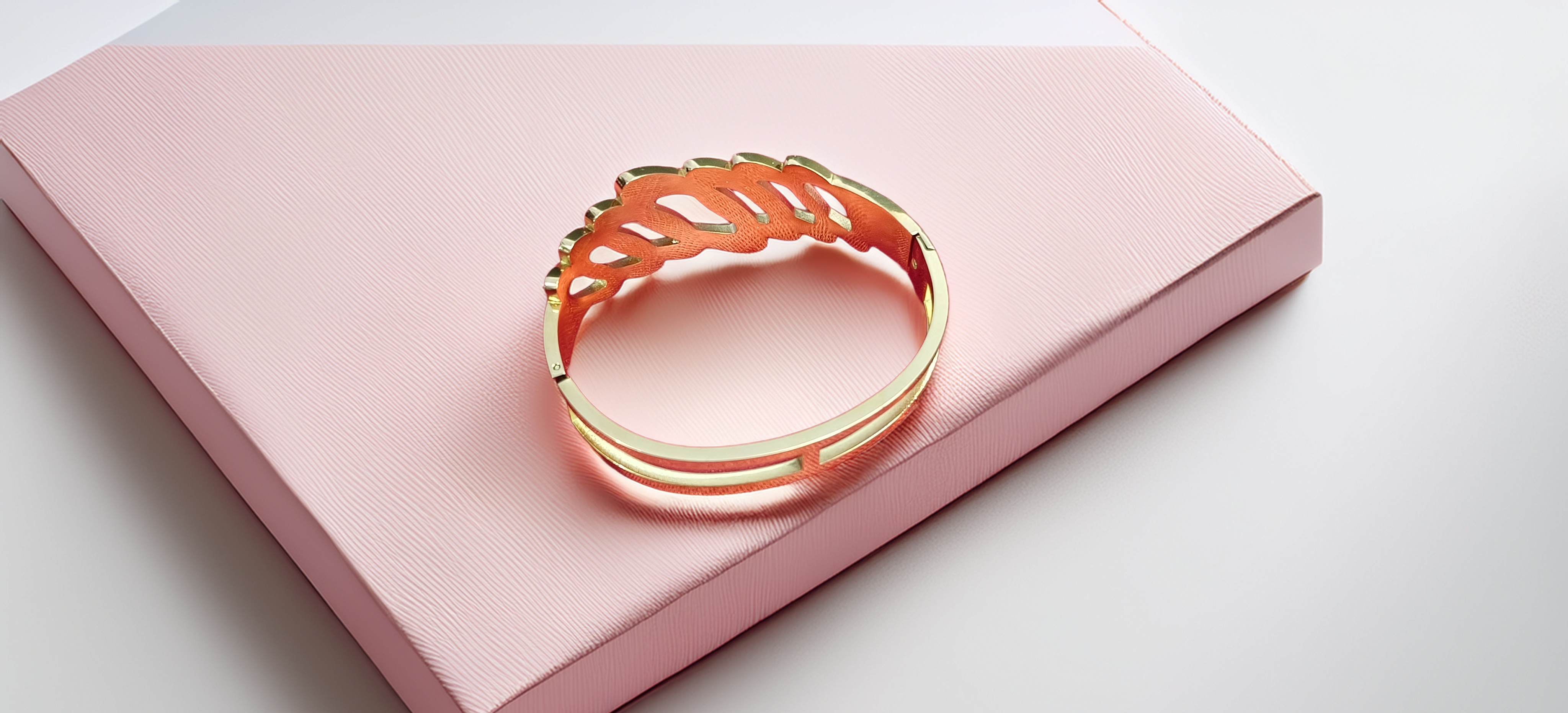 Gold Plated Statement Bracelet (1058)