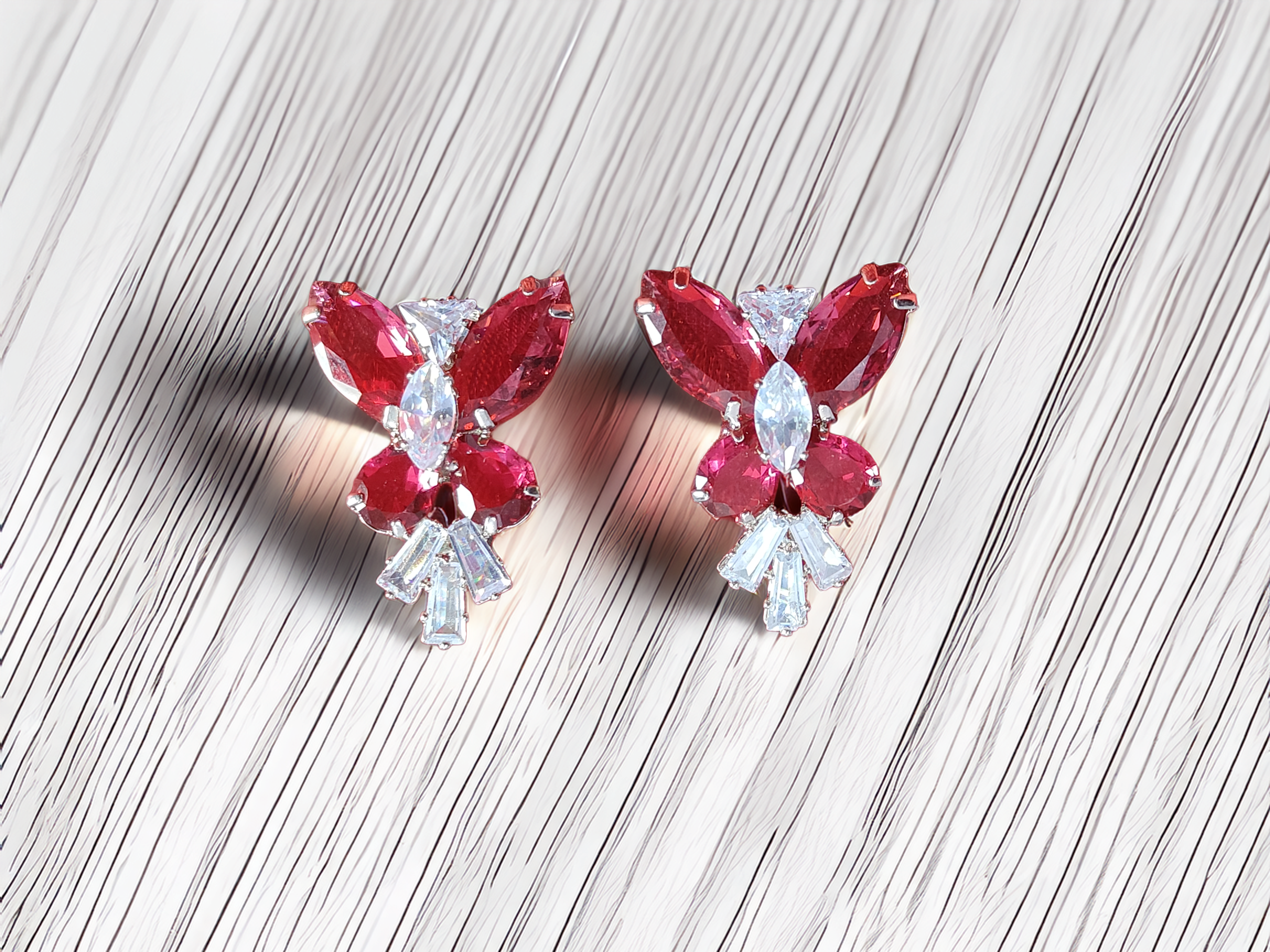 Elegant Earrings for Party Wear – Perfect Gift Ideas