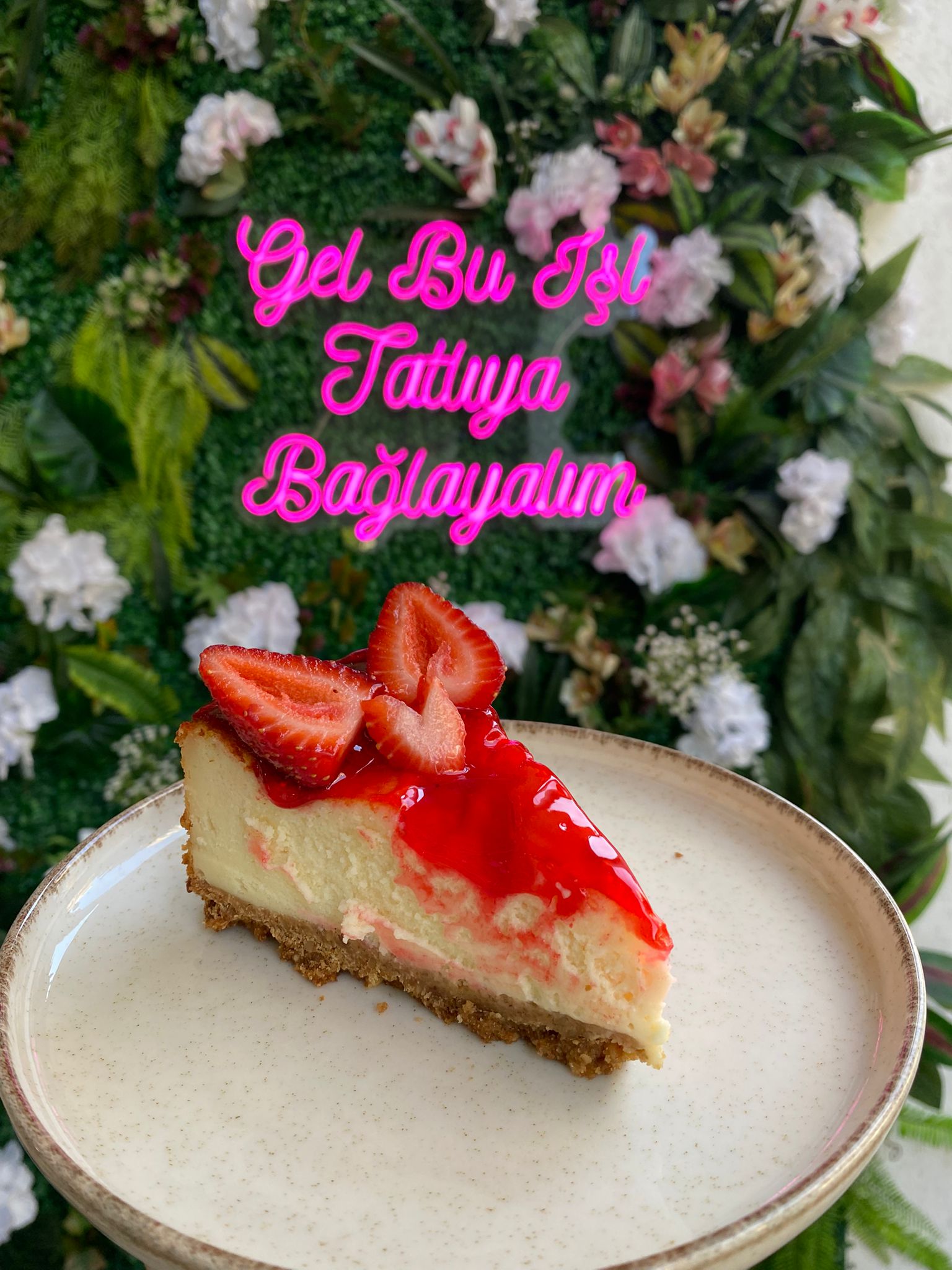 Çilekli Cheseecake