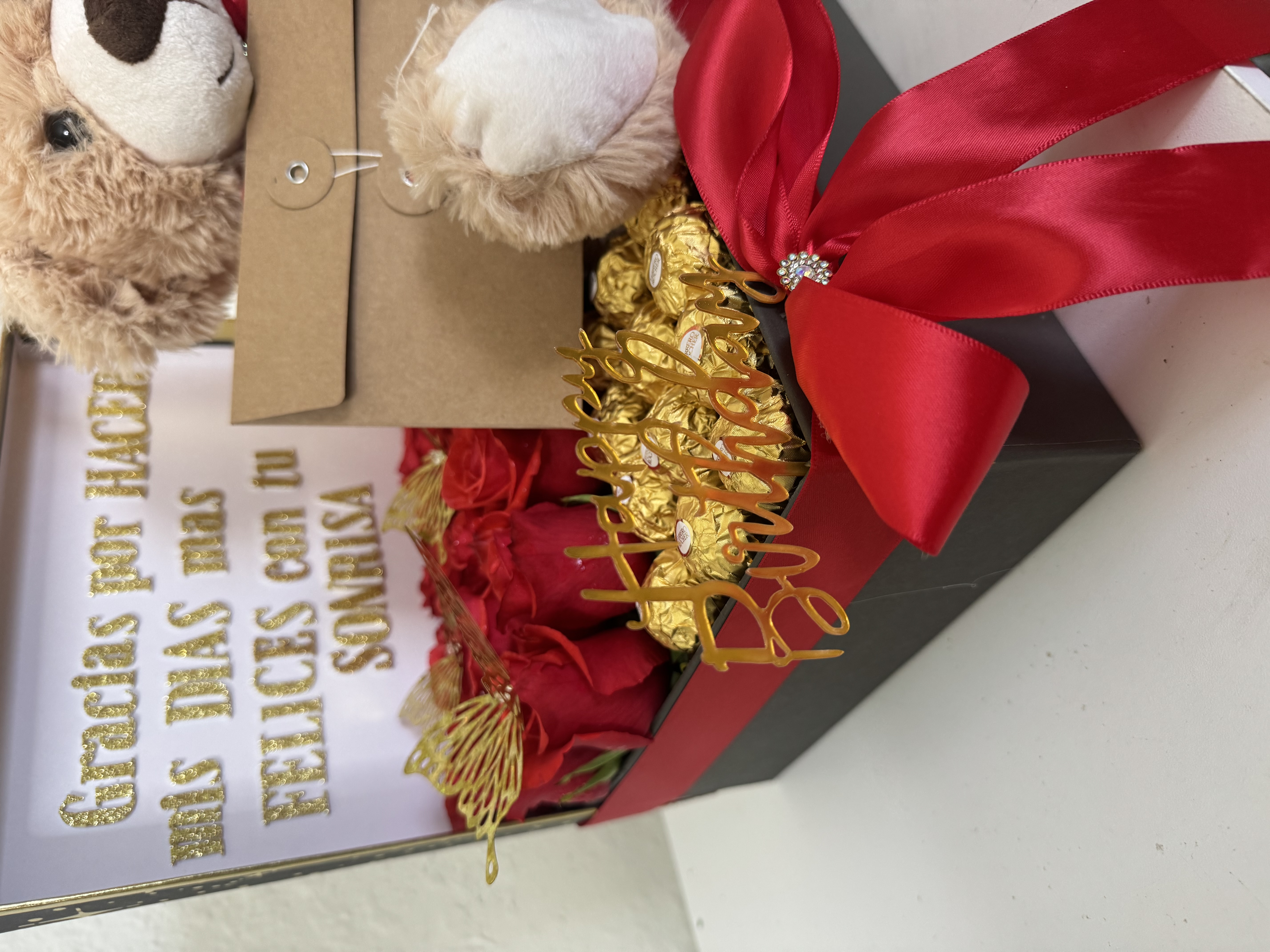 Luxury Gift Box – Roses, Chocolates & Teddy Bear with Personalized Message