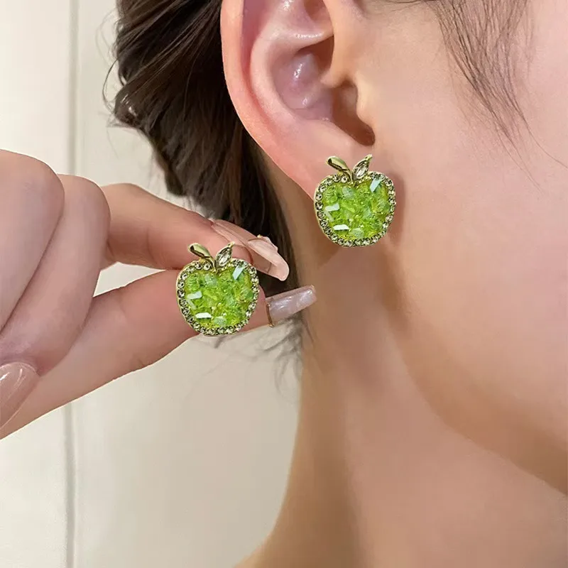Pendientes de manzana verde