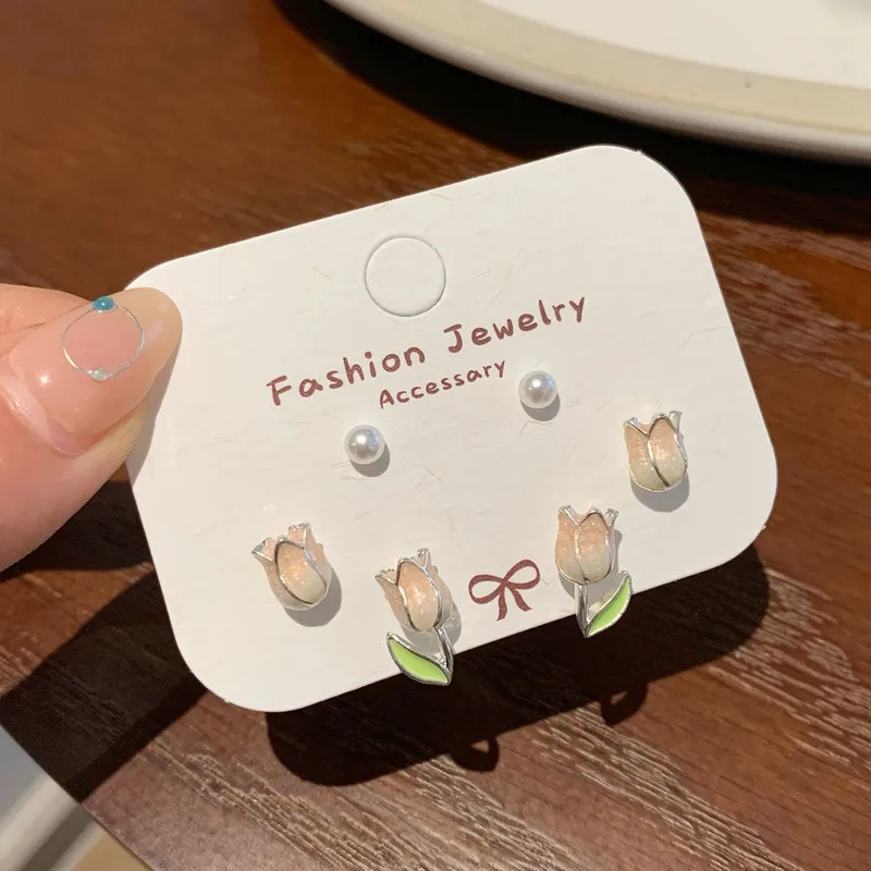 Pendientes de tulipán y perla