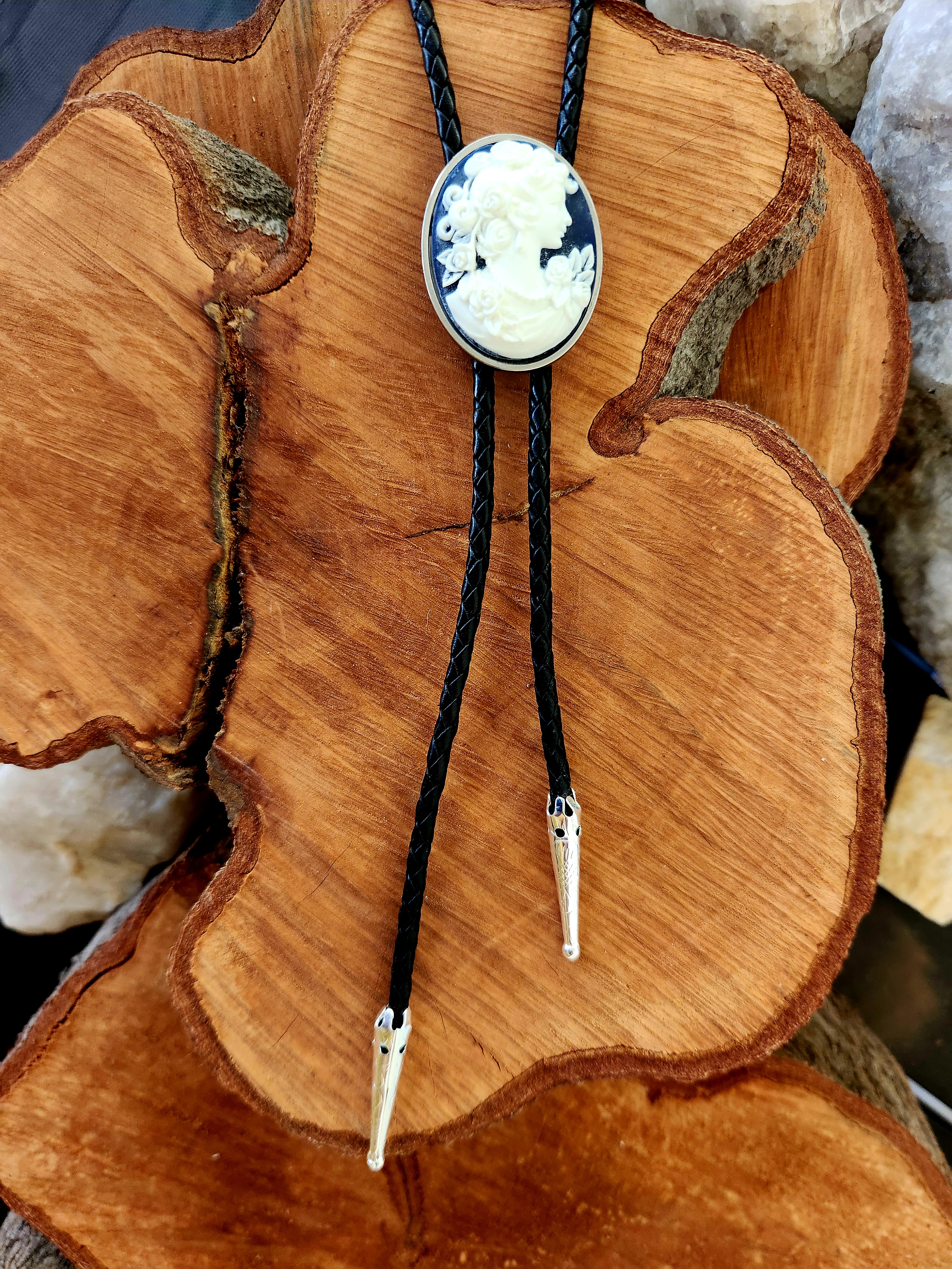 Vintage-Style Cameo Bolo Tie