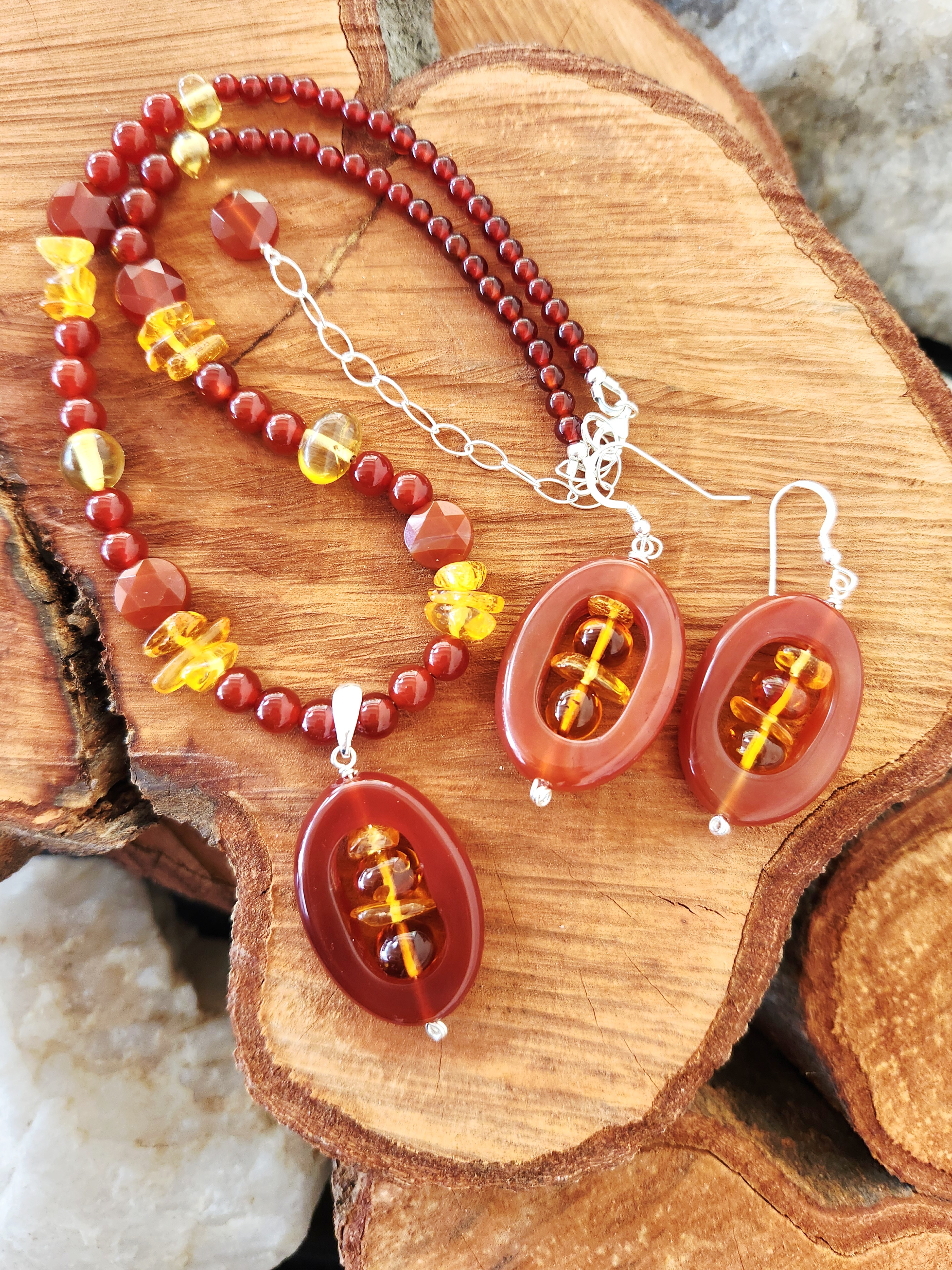 Amber and Carnelian Jewelry Set
