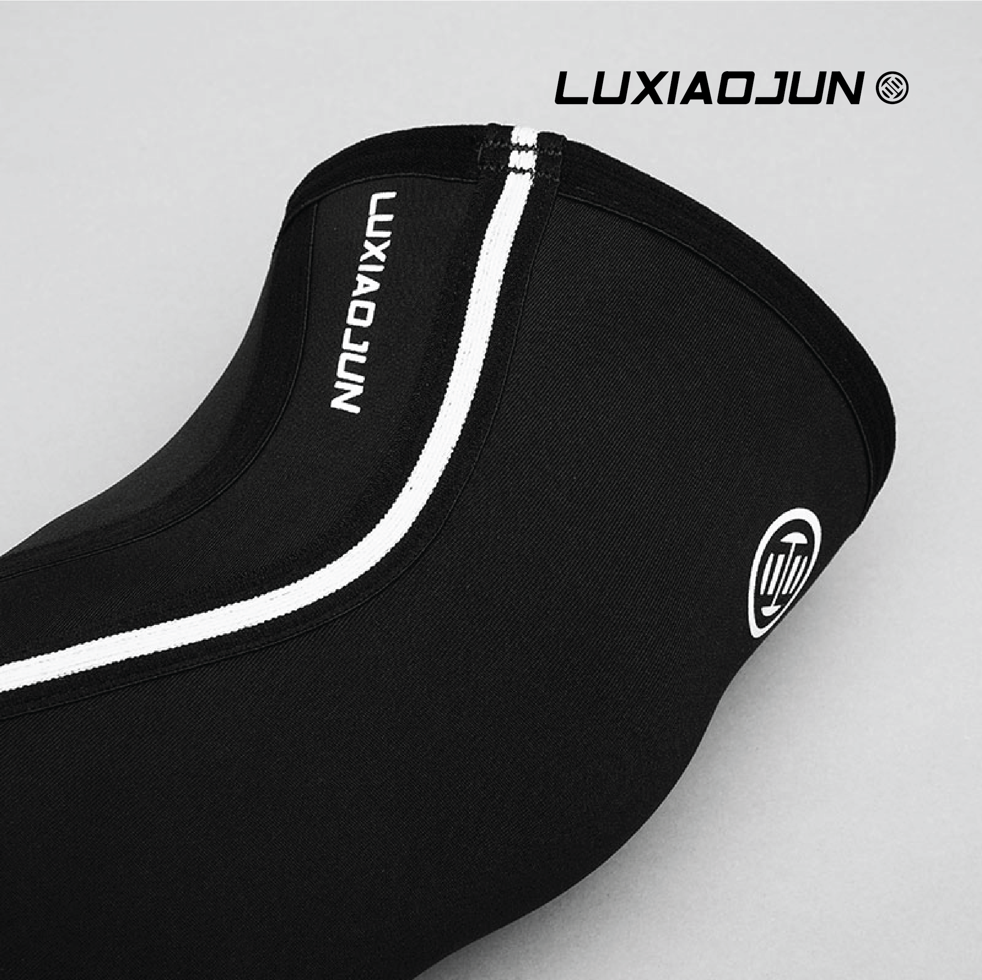 LU XIAO JUN NEOPRENE KNEE SLEEVES - BLACK
