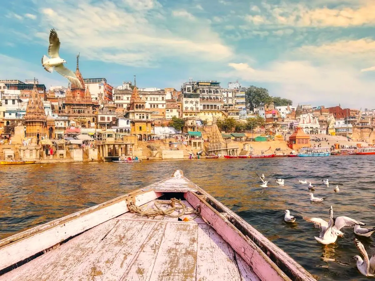 Banaras Calling – Ganga, Ghats & Mahadev Trip (Delhi to Delhi)