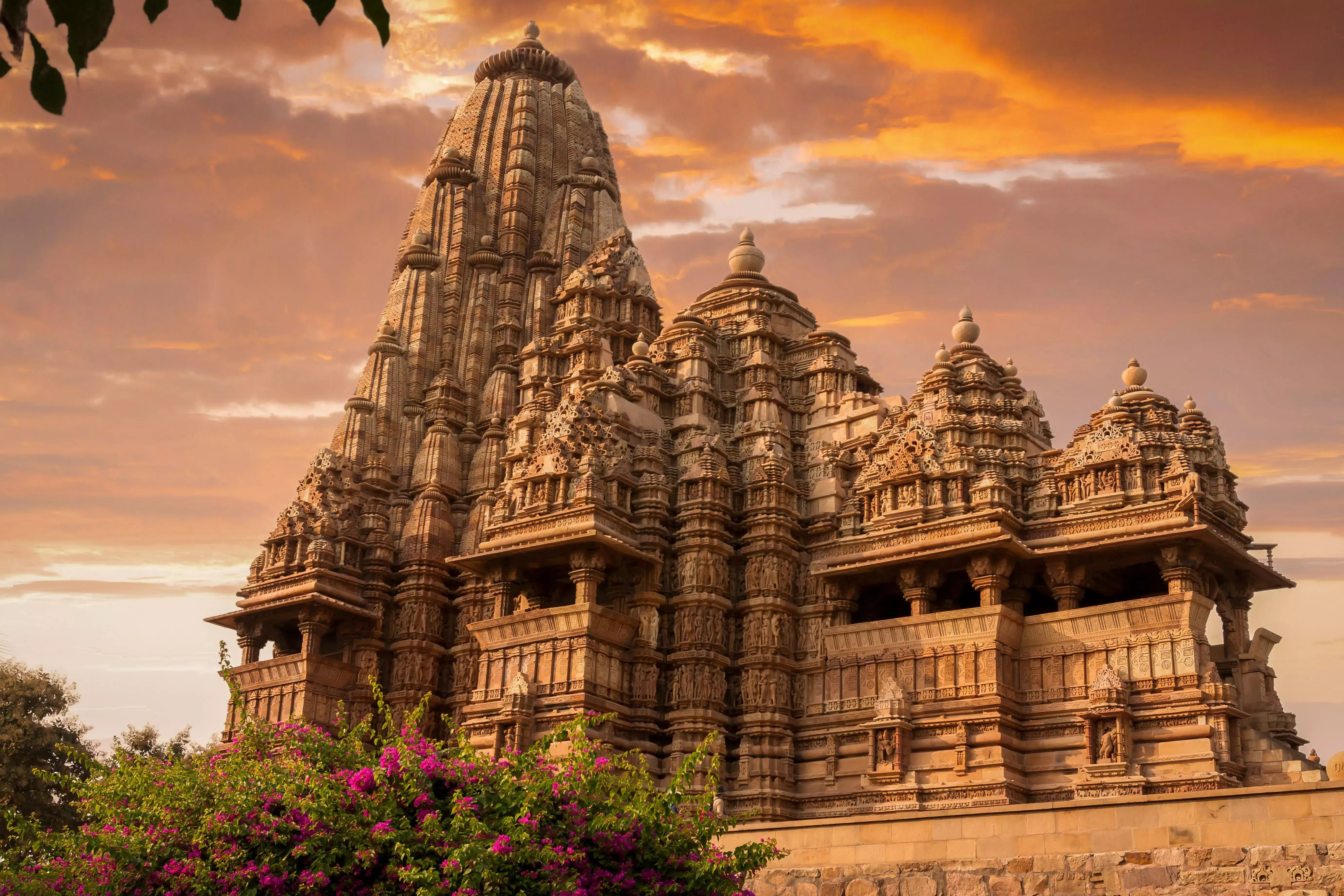 Weekend Khajuraho & Orchha Trip (Delhi to Delhi)