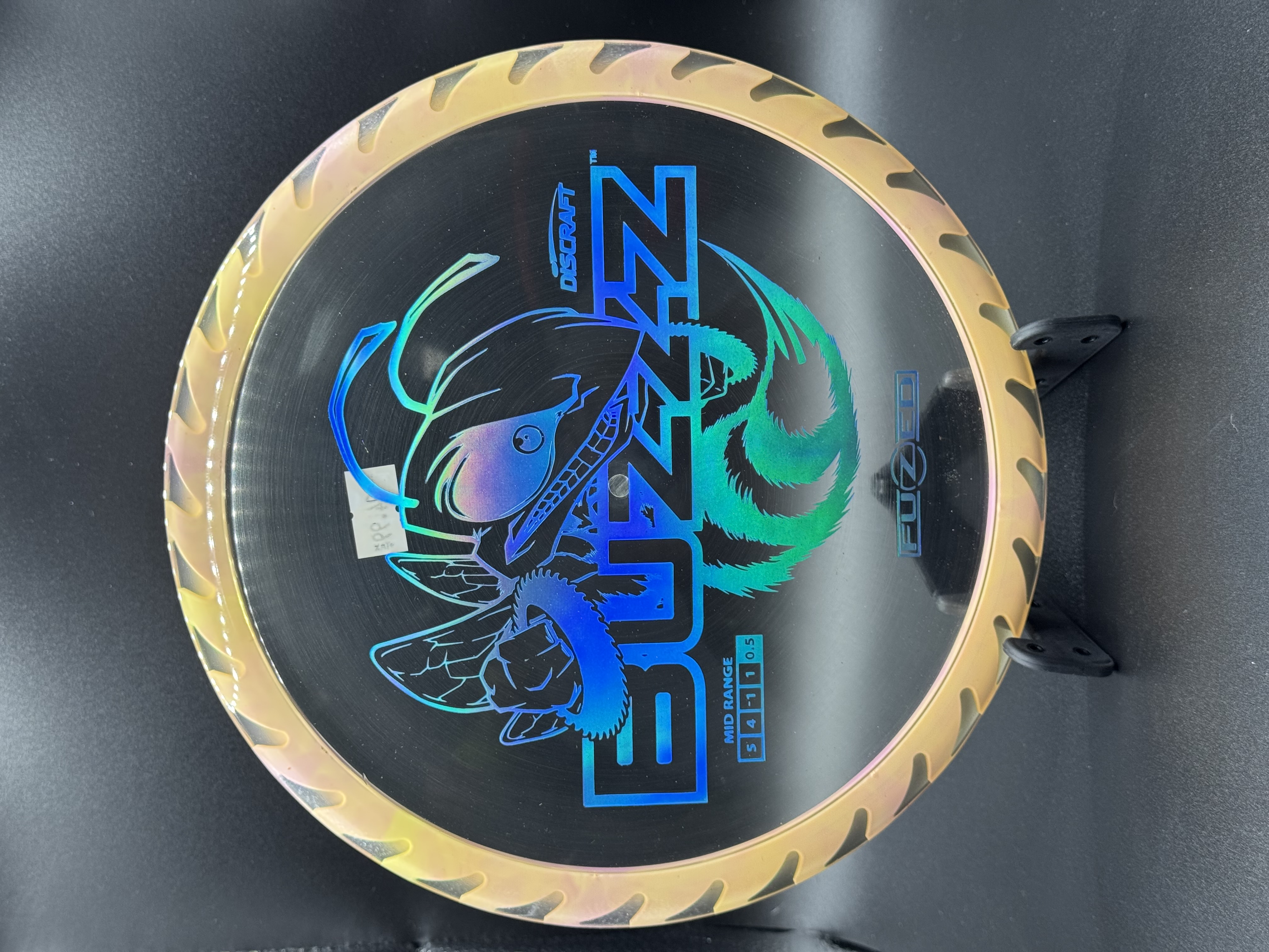 Discraft FUZED Z BUZZZ WITH BUZZZSAW PATTERN