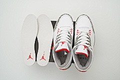 Air Jordan 3 Retro White Cement