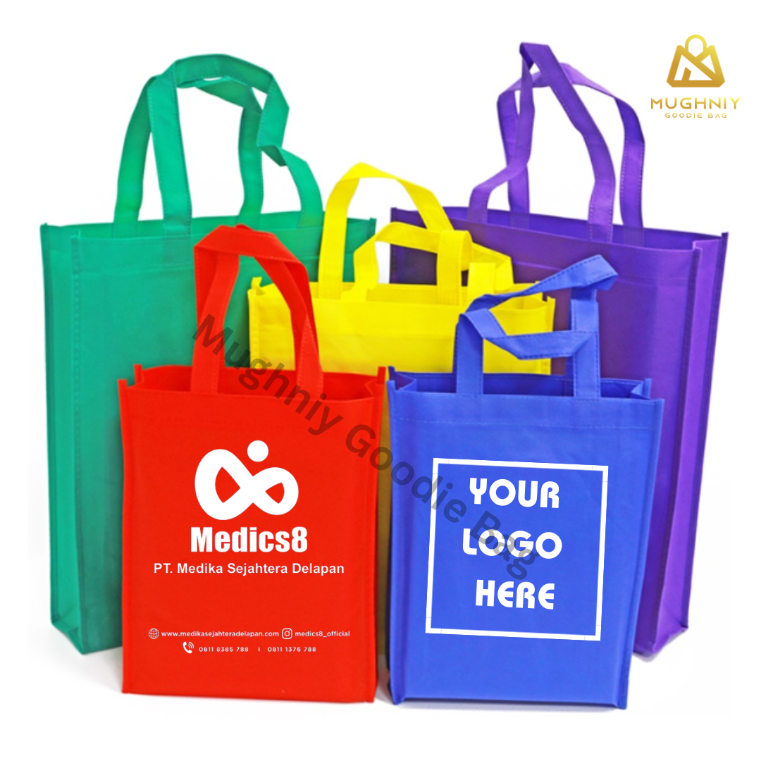 ( 25x35x10 ) Goodie Bag Jahit Custom Bahan Kain Spunbond 75 gram include sablon 1 warna dan 2 sisi