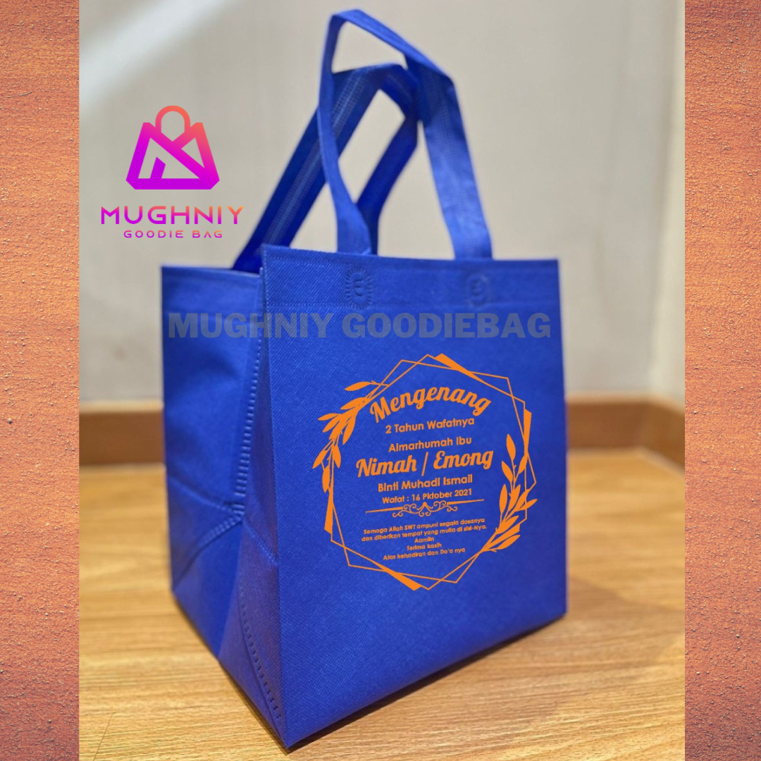 ( 24X22X28) untuk Dus 22x22 Tas Box Kotak / Tas Take Away Bahan Spunbond 75 gram include sablon 1 warna dan 1 sisi