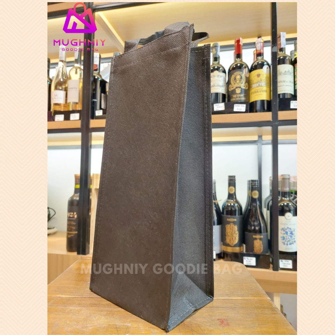 (10x10x30) Bahan  Spunbond 100 gram Tas Botol Tumbler / Tas Wine / Tote Bag Tumbler include sablon 1 warna 1 sisi