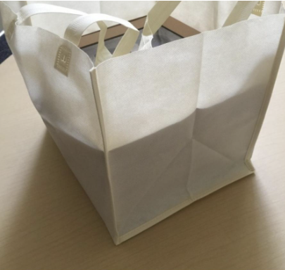 (25x24x28) Goodie Bag Box semi Jahit Custom sablon 1 warna tinta dan 1 sisi