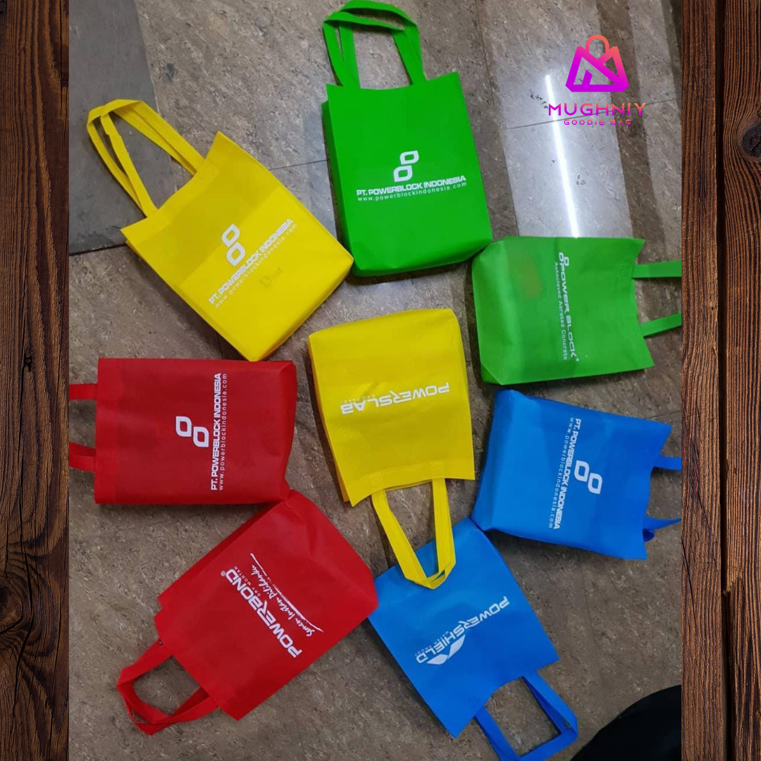 (20X25X8) Tas Spunbond HBPA / Goodie Bag Bahan Kain Spunbond tebal 75 gram include sablon 1 warna 1 sisi
