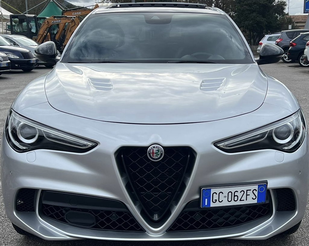Alfa Romeo Stelvio Quadrifoglio 2.9 Bi-Turbo V6 510CV AT8
