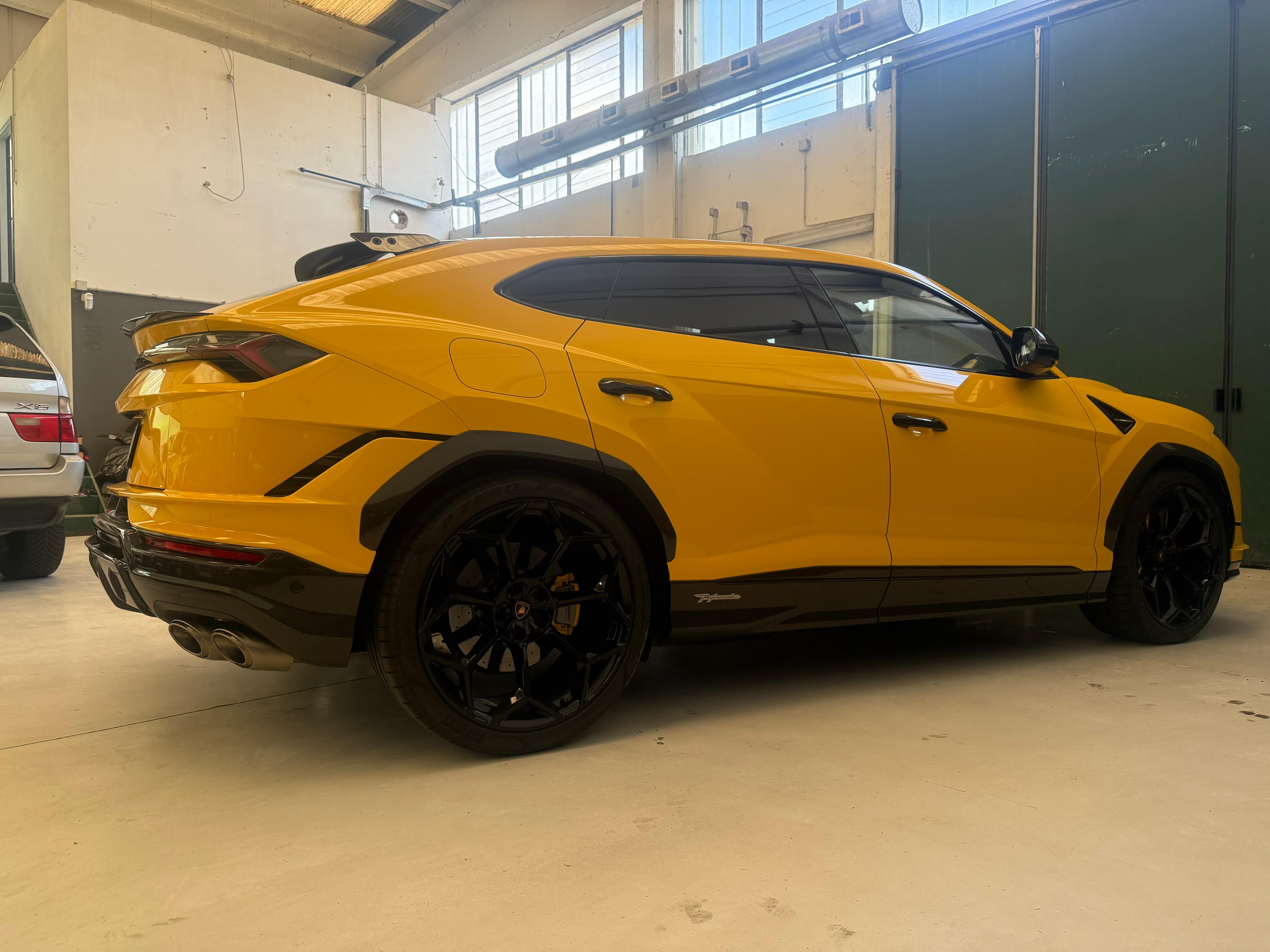 Lamborghini Urus Performante