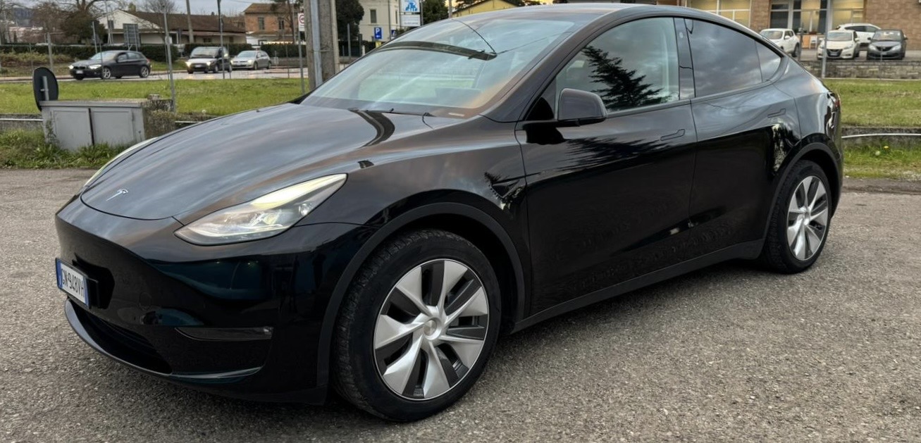 Tesla Model Y Dual Motor