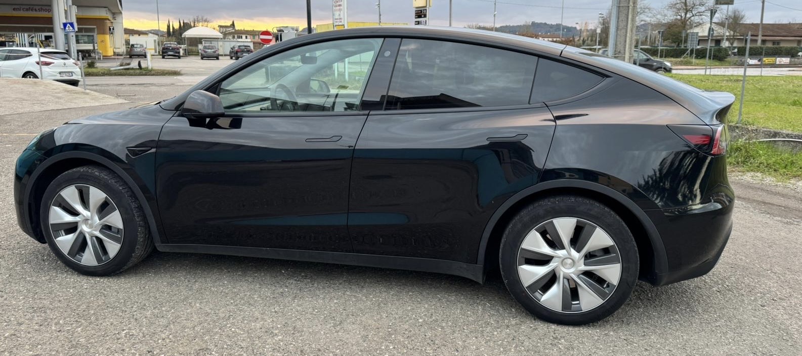 Tesla Model Y Dual Motor