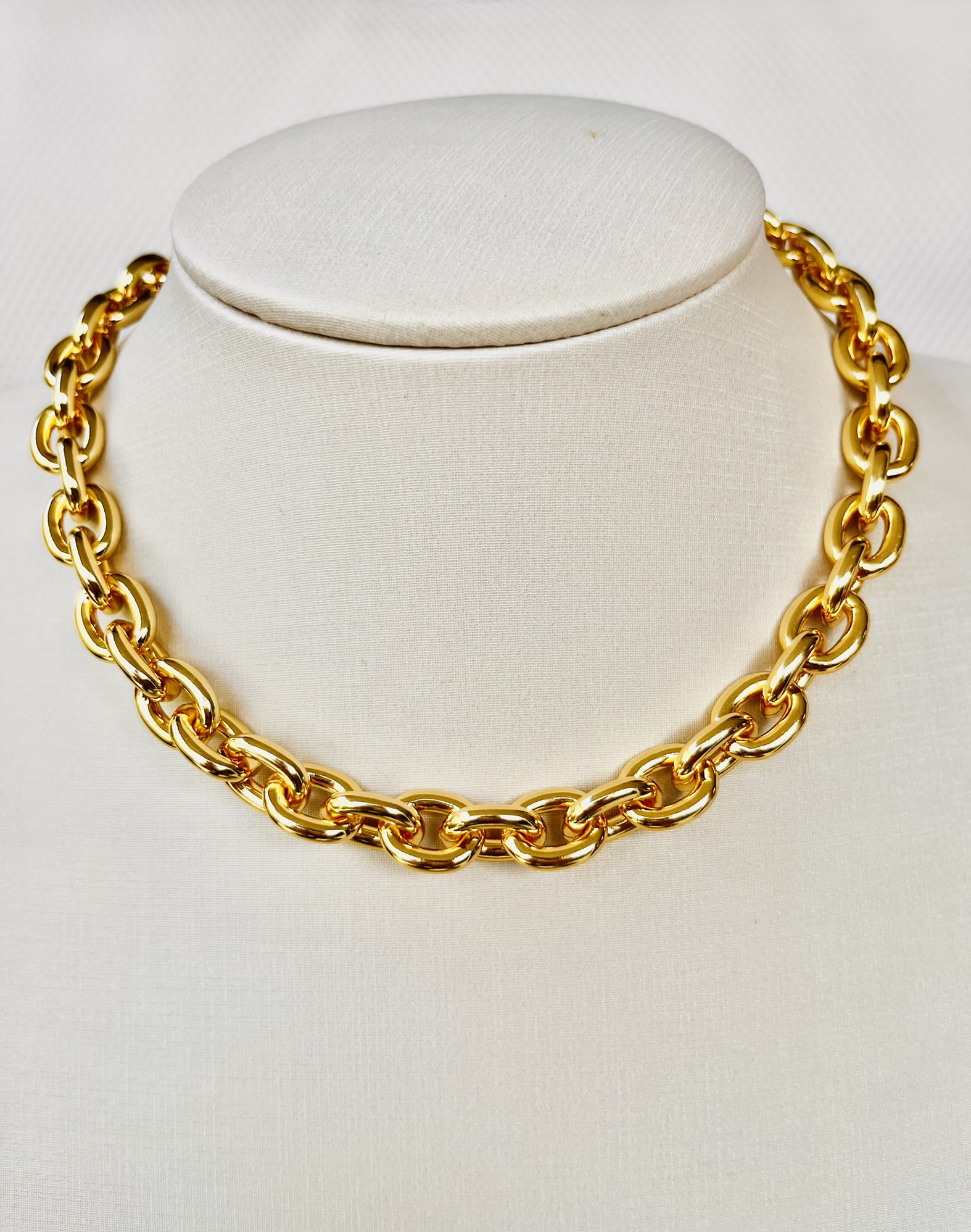 Colar de elos dourado