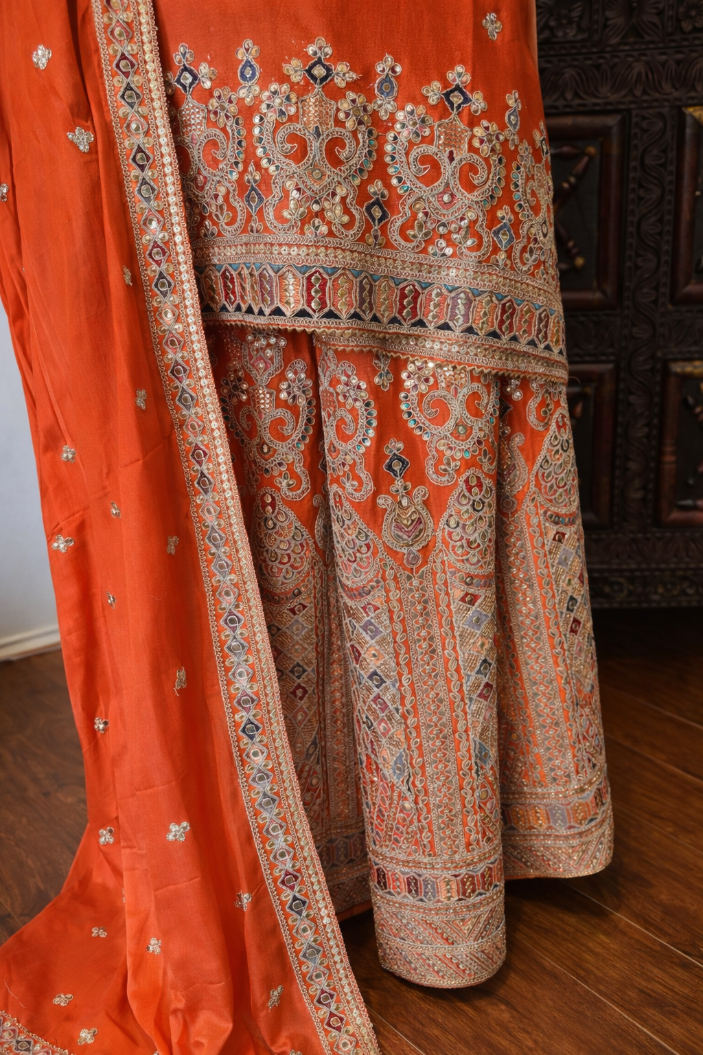3-Piece Elegant Embroidered Crêpe Suit