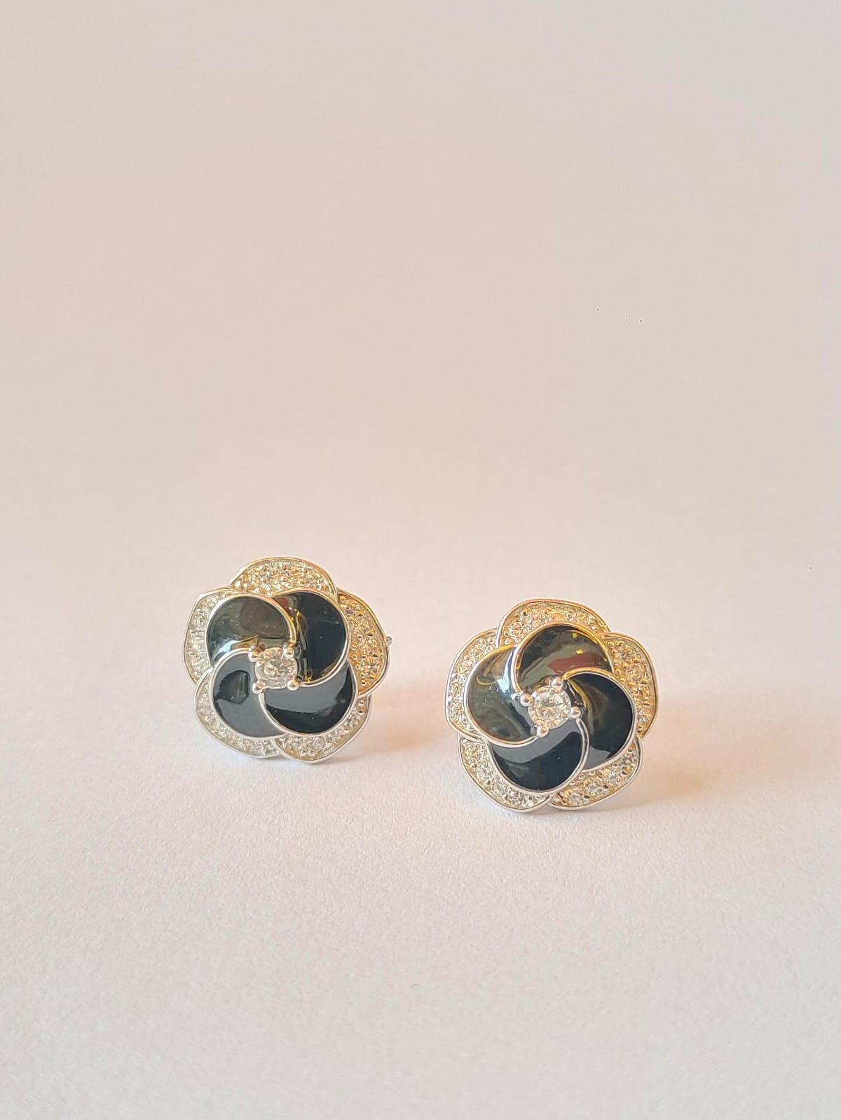 Flower-Shaped Stud Earrings