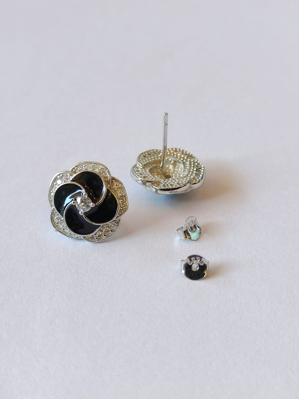 Flower-Shaped Stud Earrings