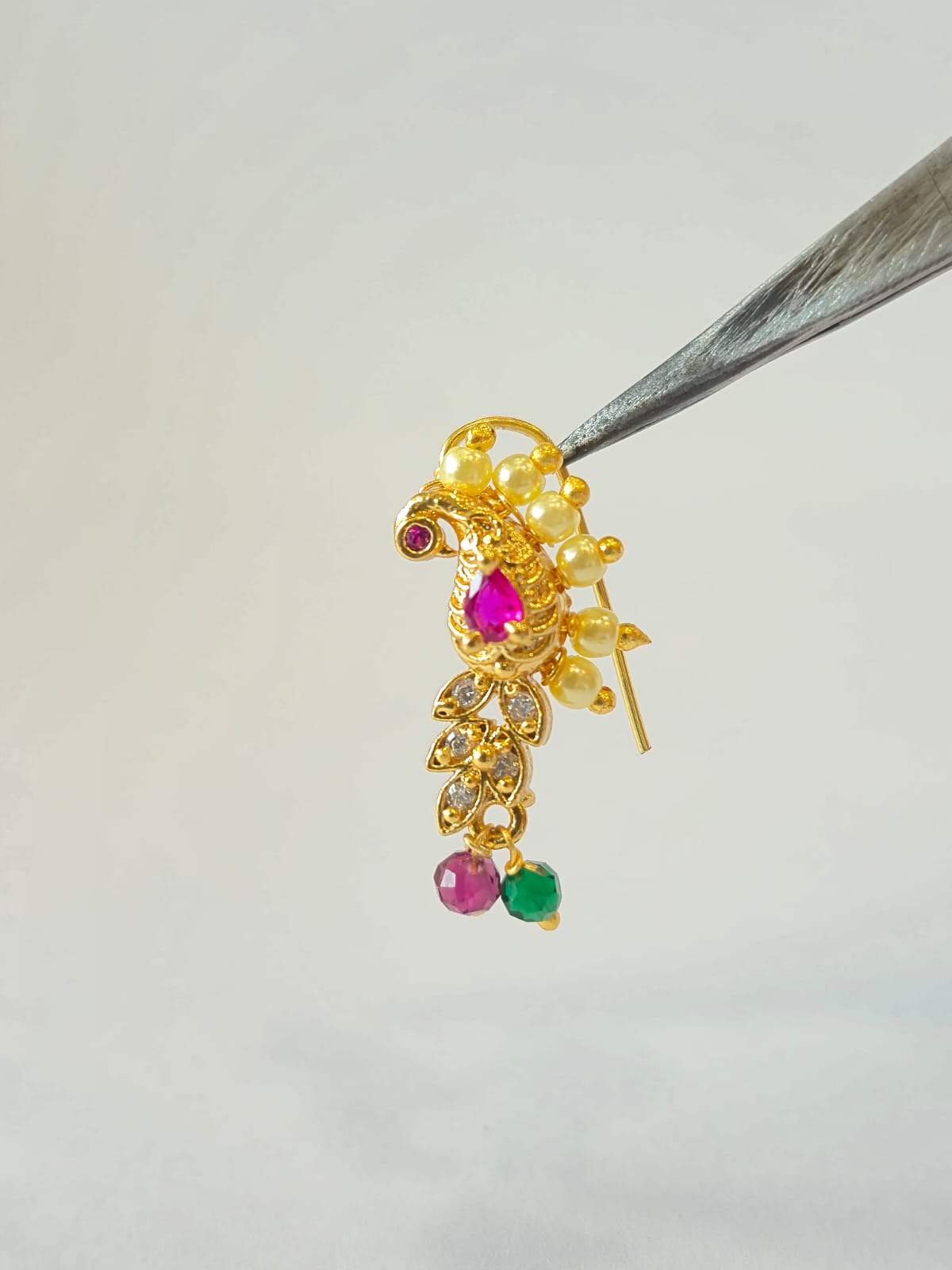 Traditional 18kt Gold Peacock Nath