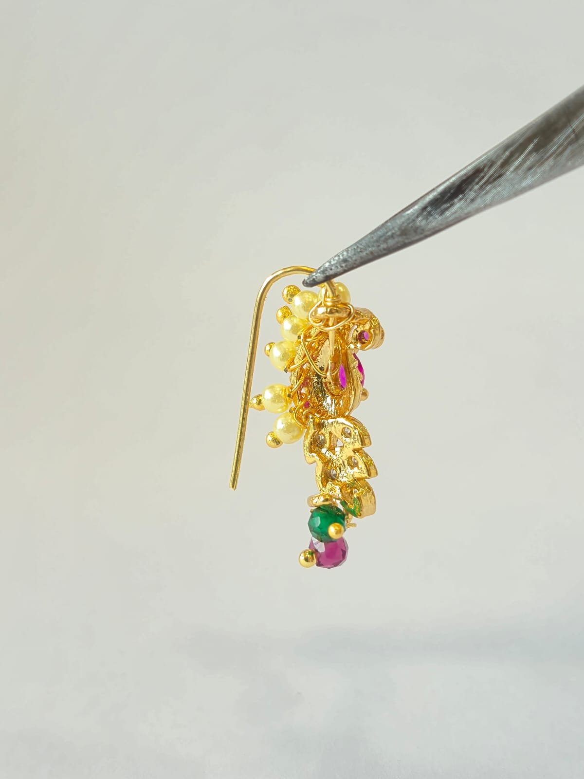 Traditional 18kt Gold Peacock Nath