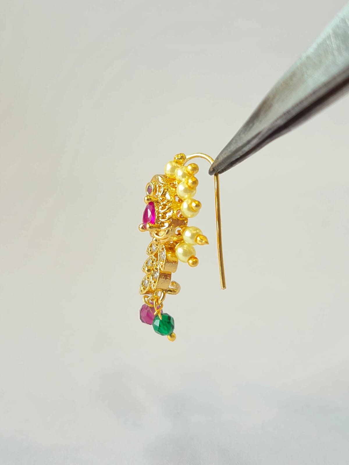 Traditional 18kt Gold Peacock Nath