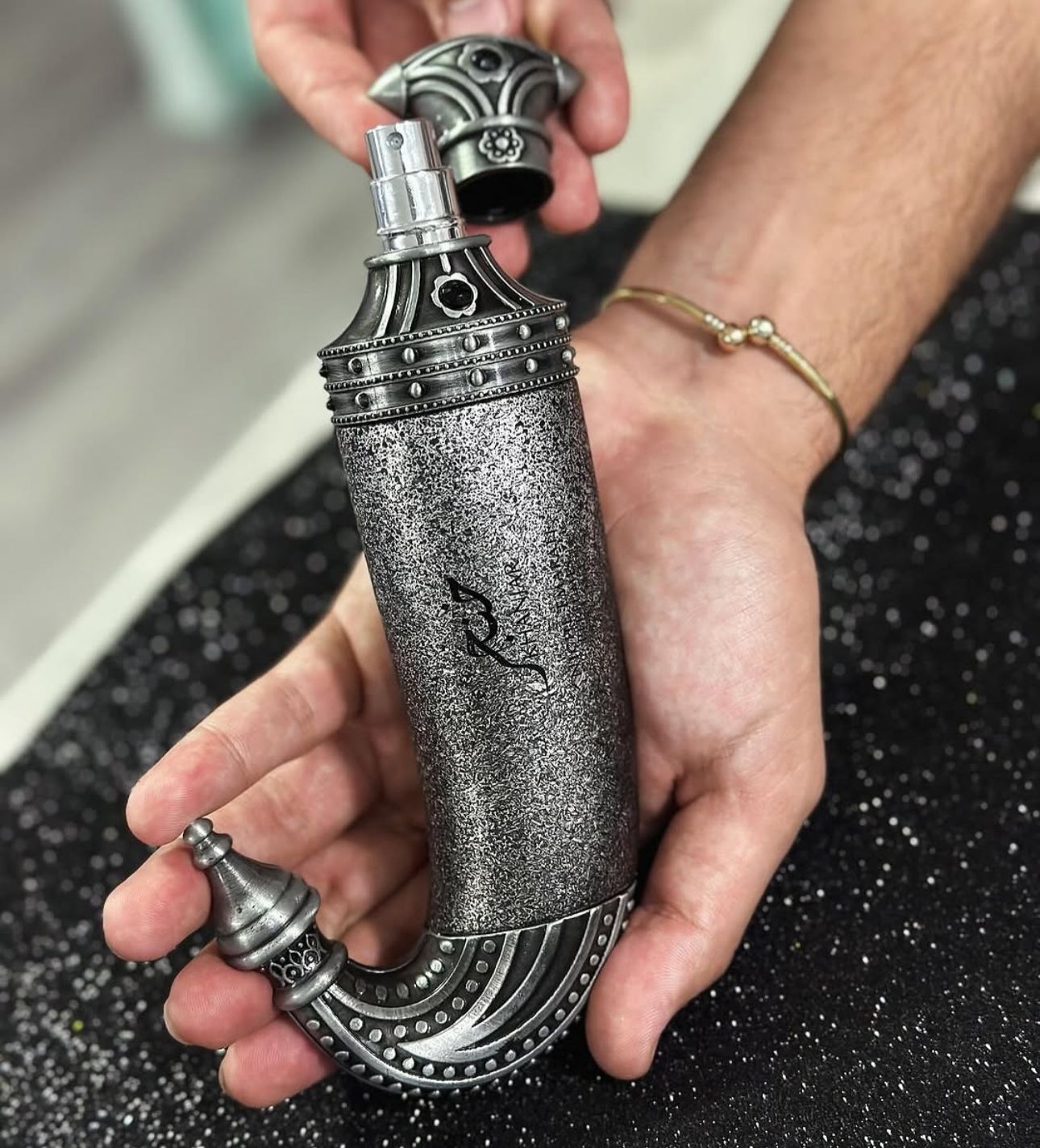 🗡️ Lattafa Khanjar Eau de Parfum 100ml – Erkek Parfümü