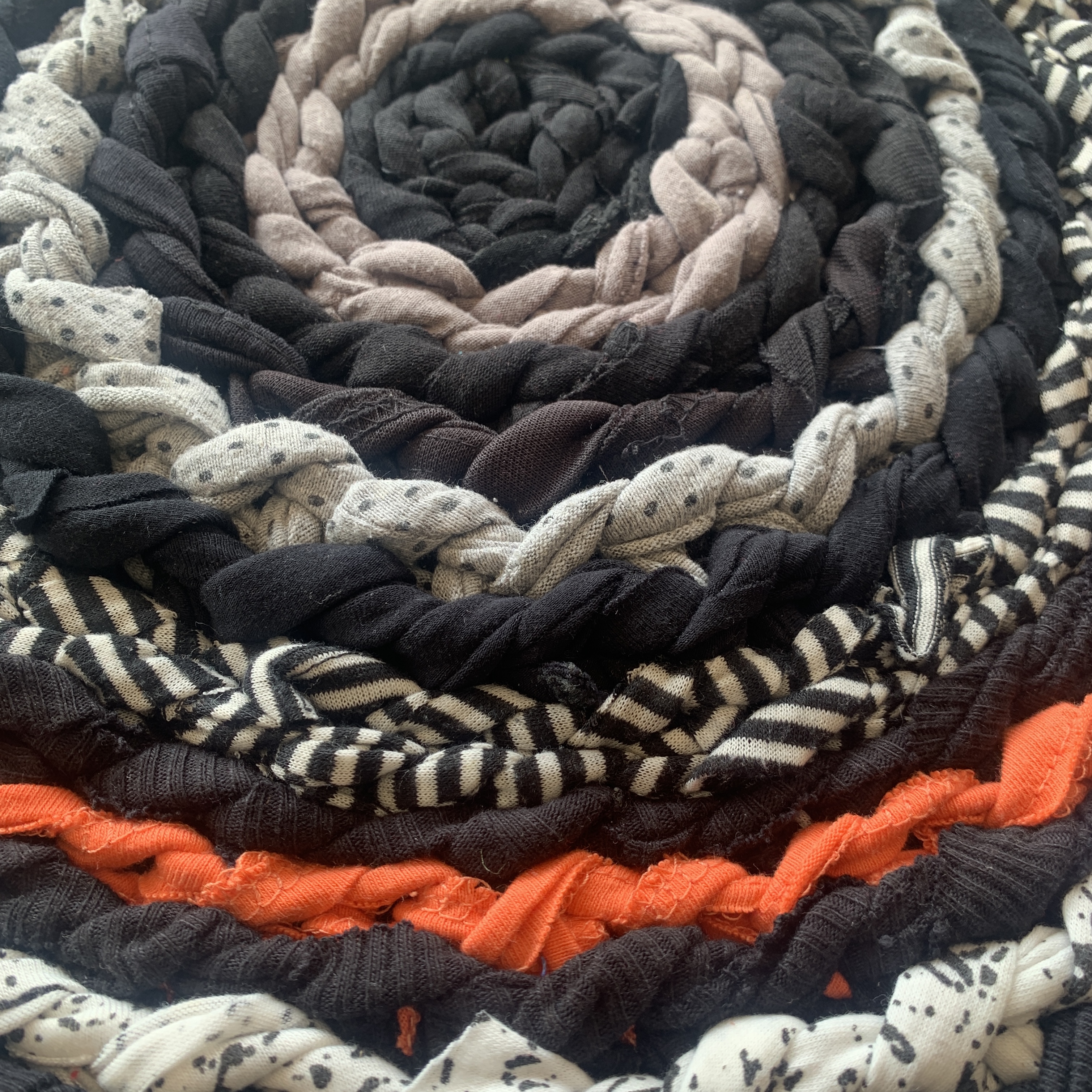Handmade Vintage Retro Round Cotton Rug Grey Orange 40cm