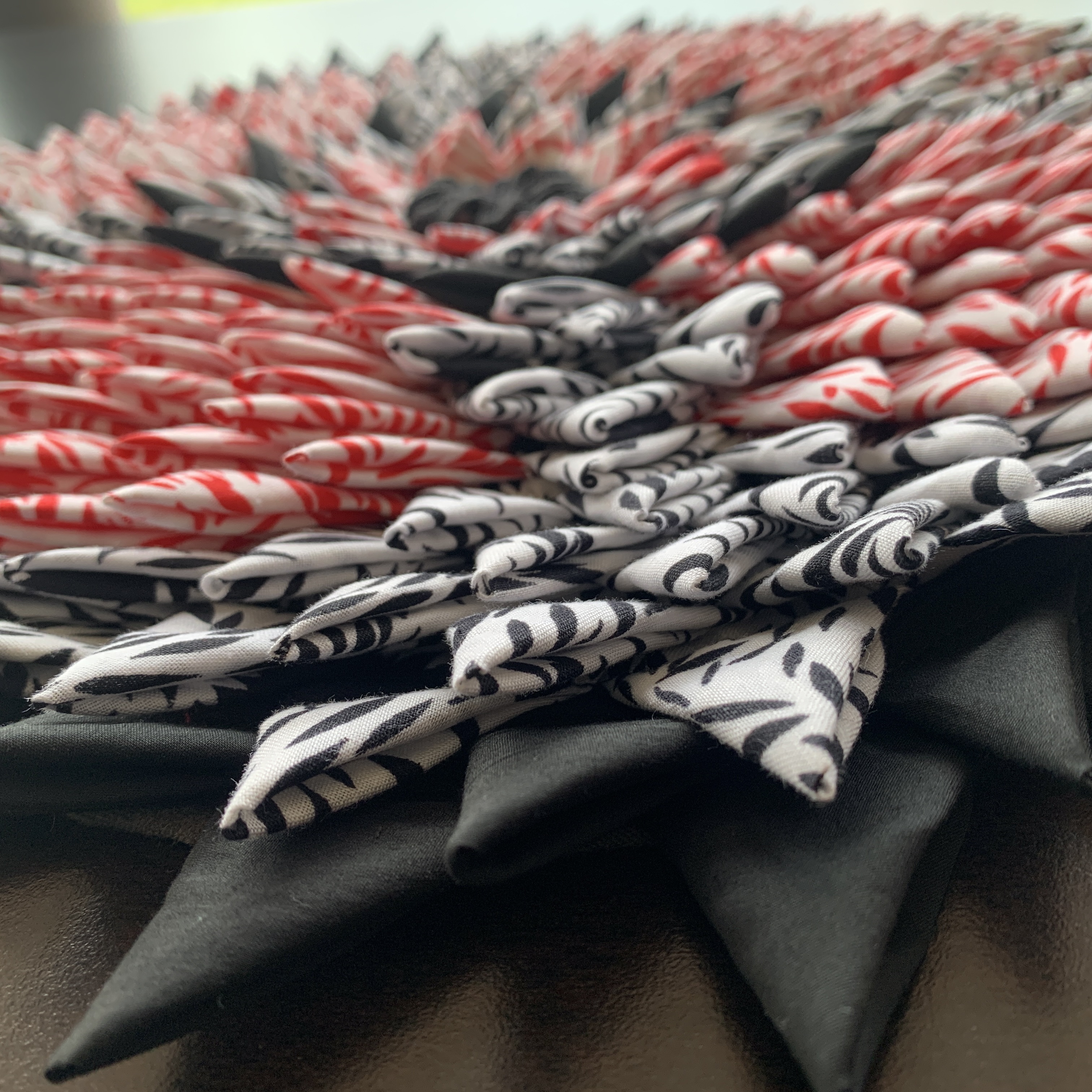 Handmade Vintage Petal Floor Mat Flower Design Red White Black 