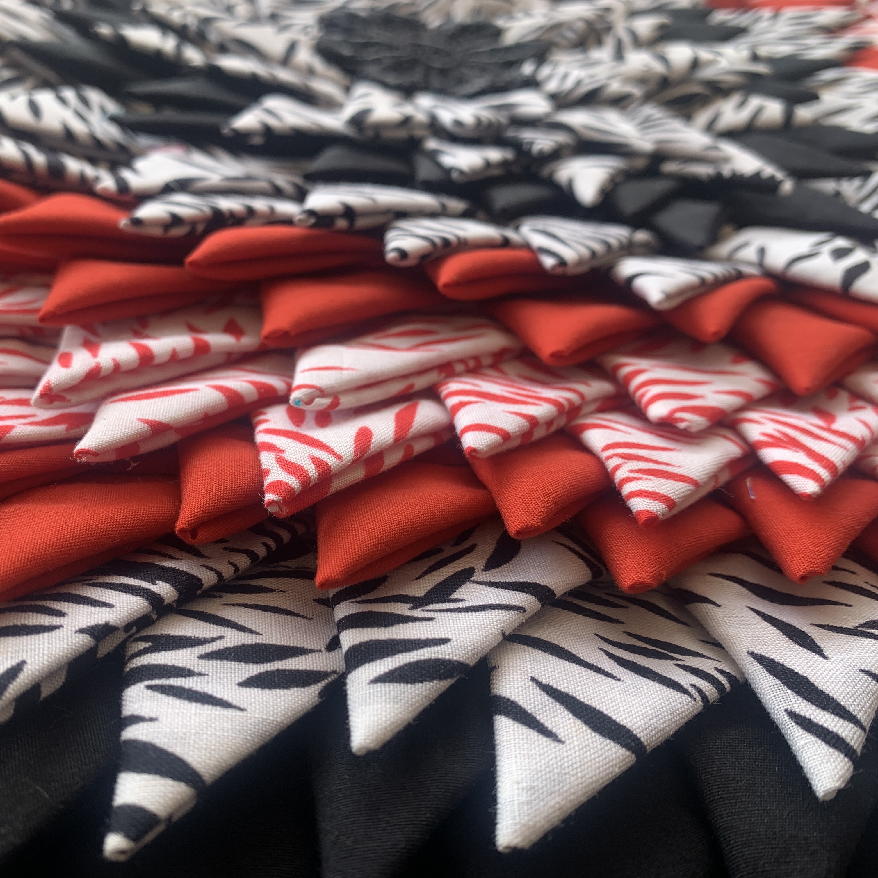 Handmade Vintage Petal Floor Mat Square Design Red White Black 