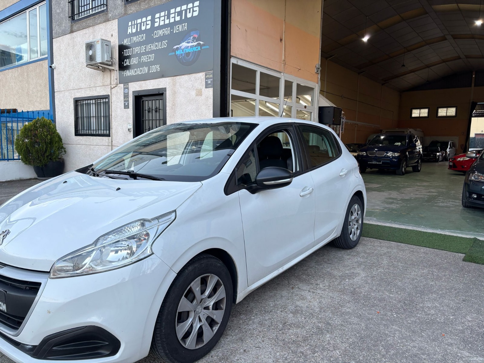 PEUGEOT 208 5P HDI