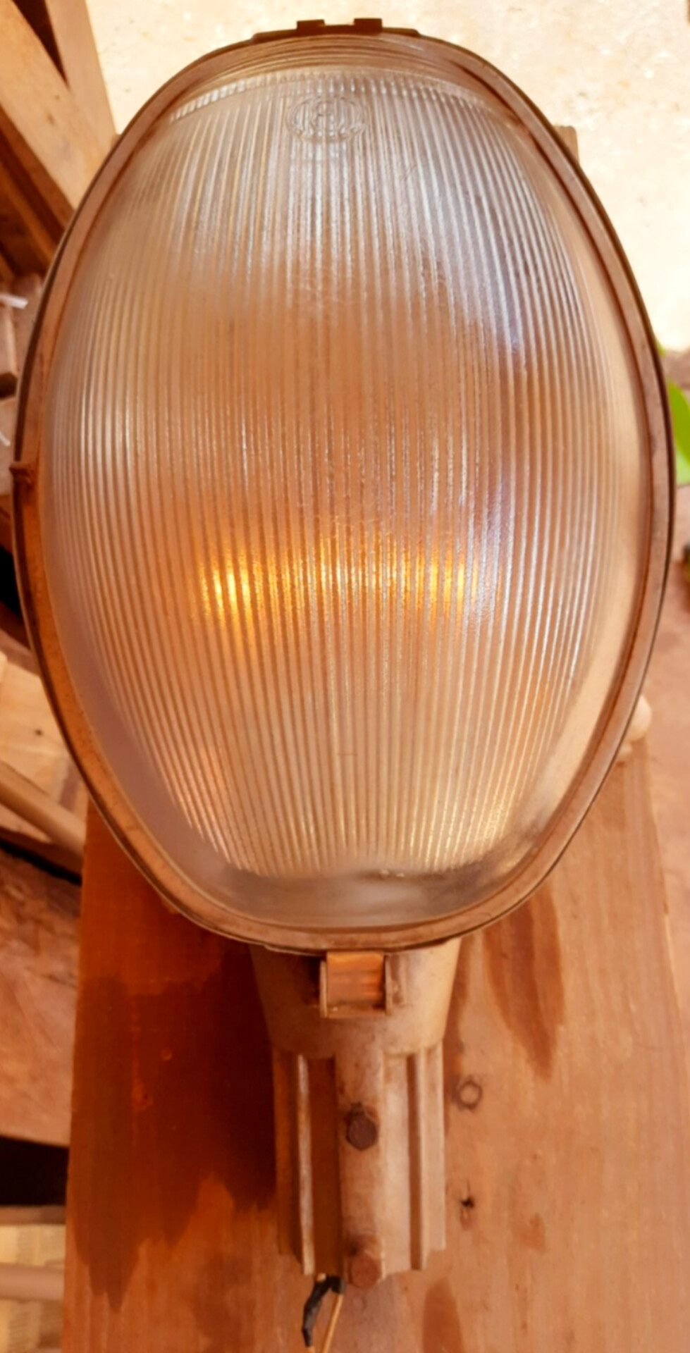 Farol antigo poste anos 1970